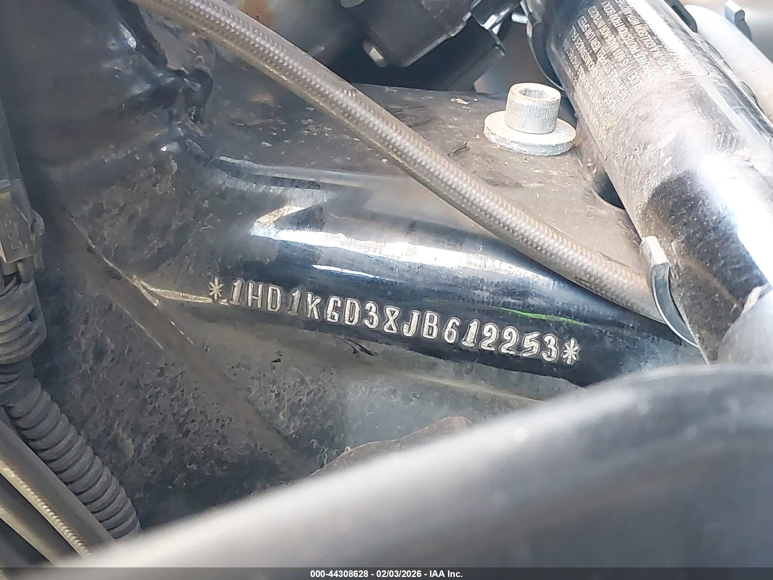 HARLEY-DAVIDSON FLTRU image 10