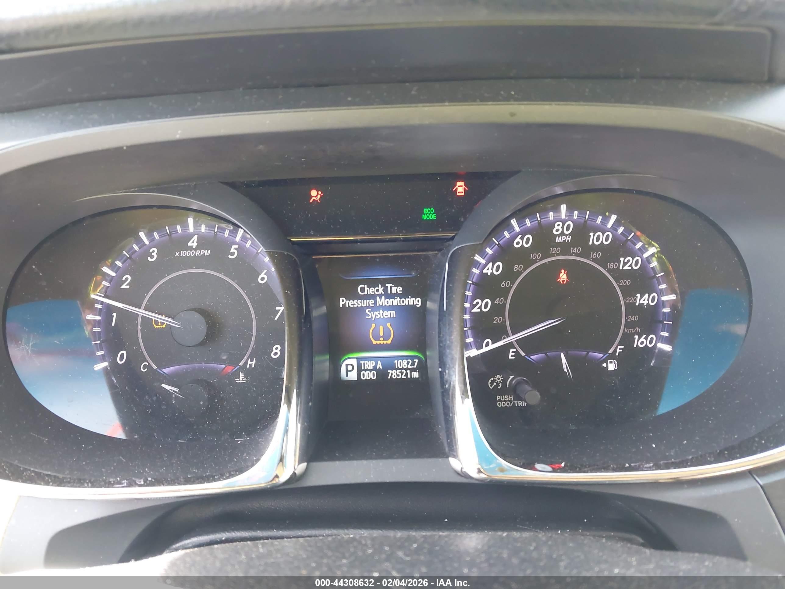 TOYOTA AVALON image 7
