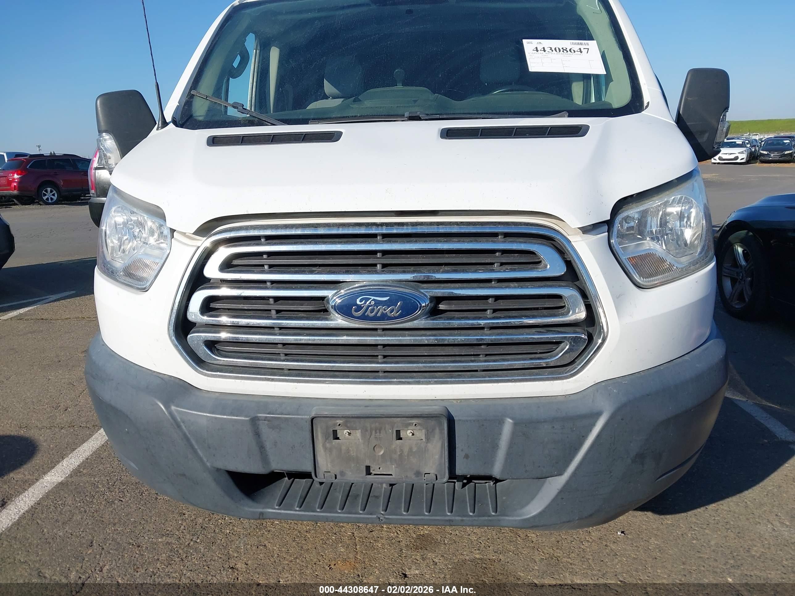 FORD TRANSIT-250 image 6