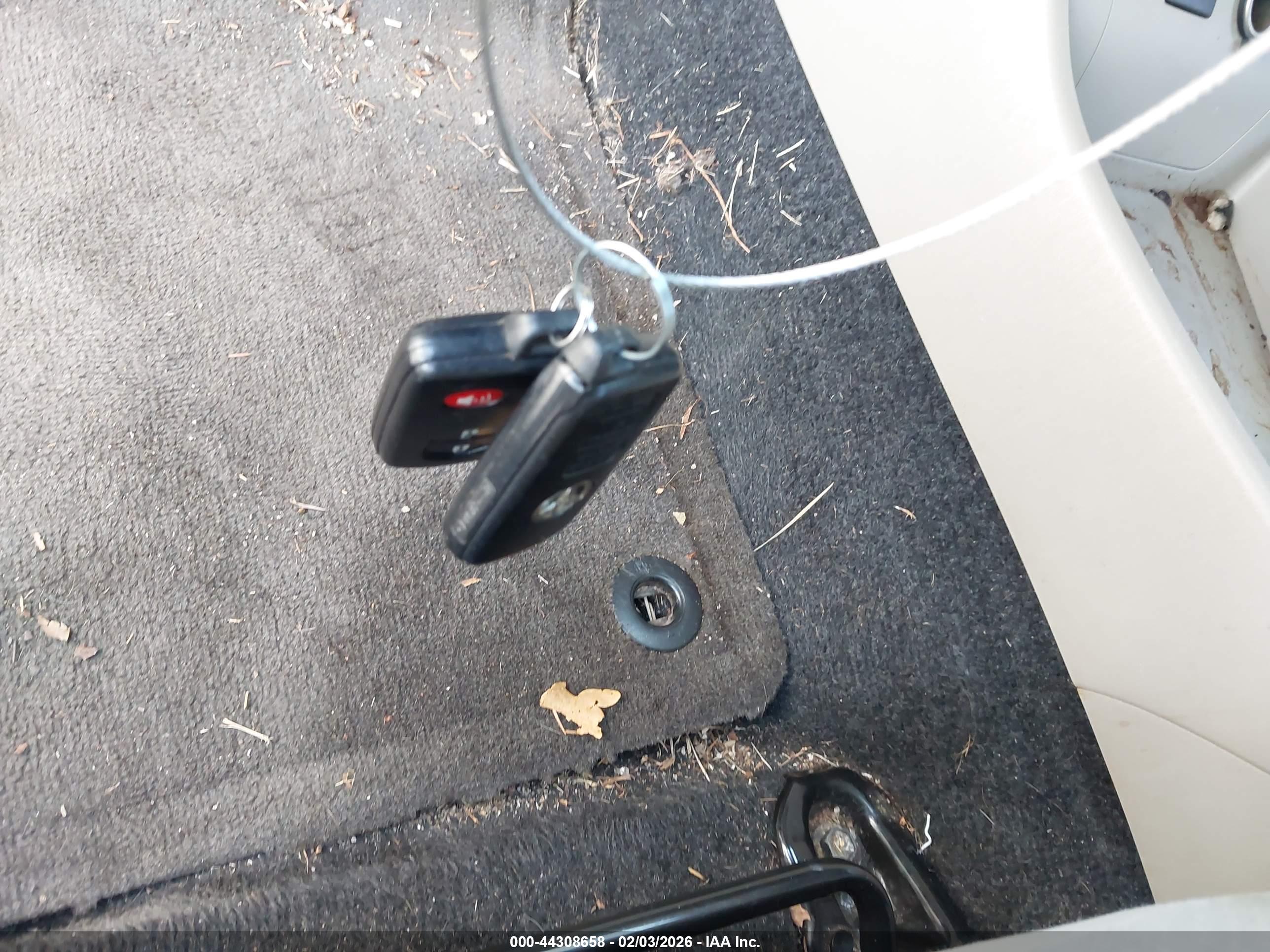 TOYOTA PRIUS image 11