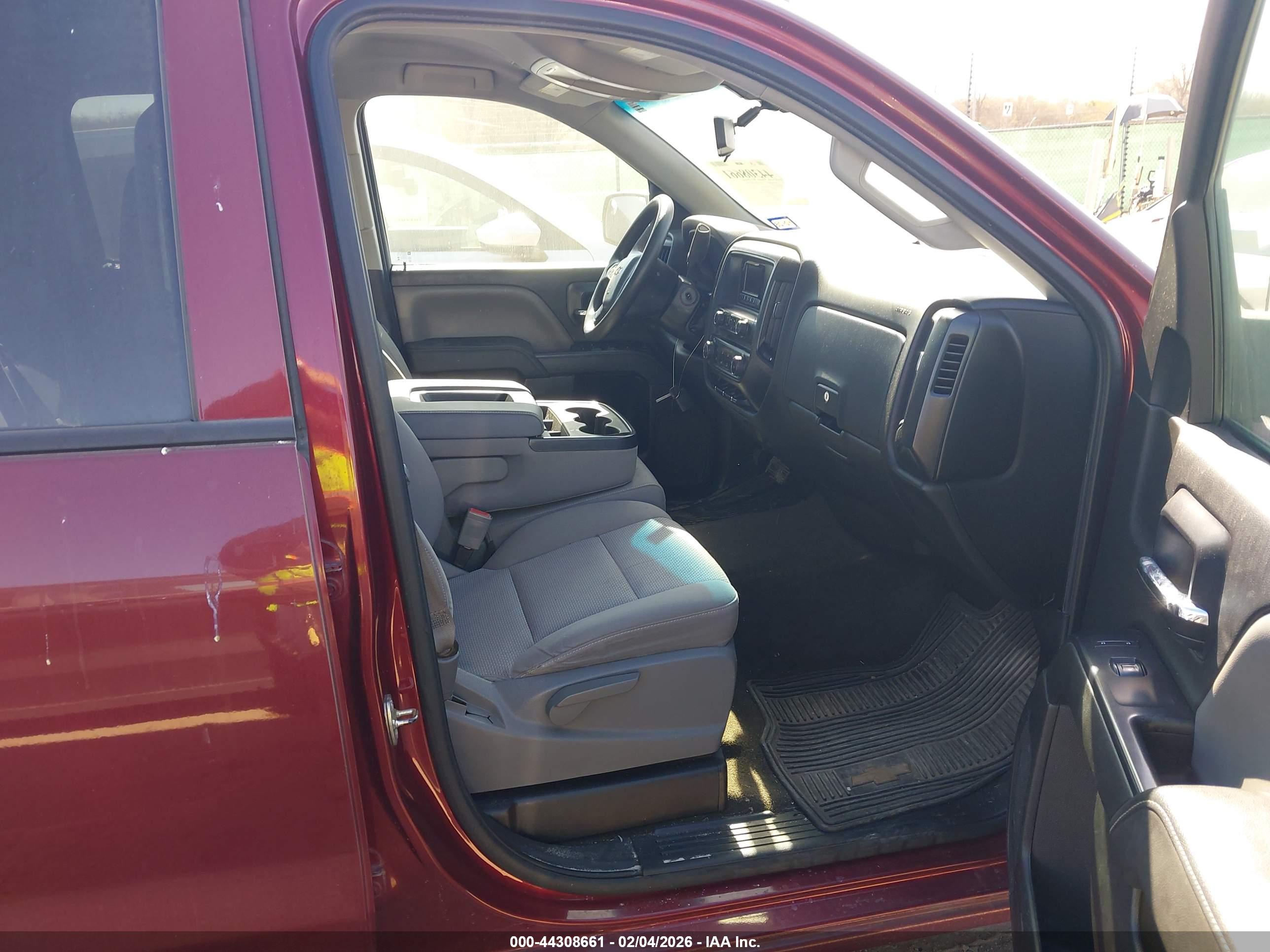 CHEVROLET SILVERADO image 5