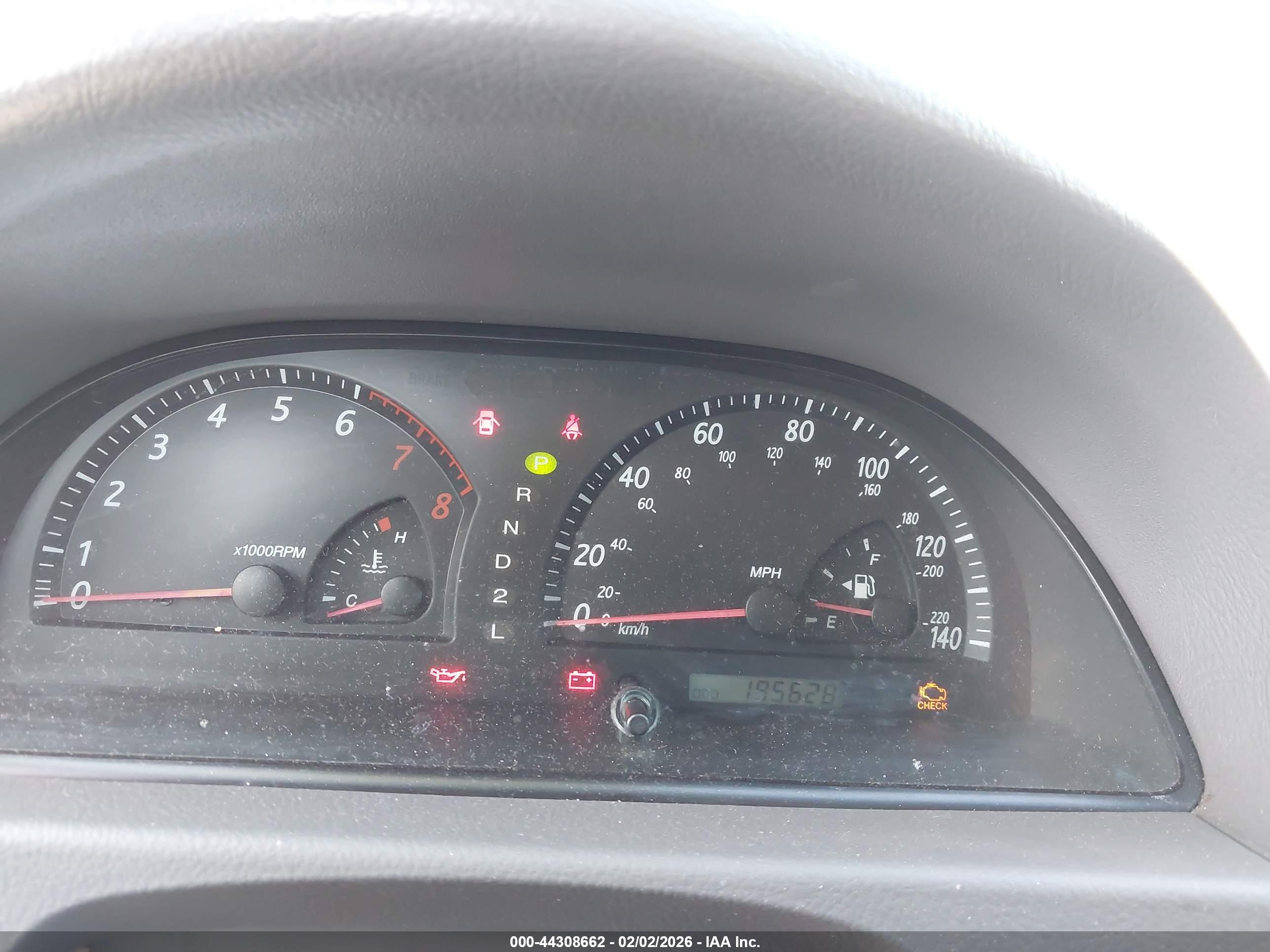 TOYOTA CAMRY image 7
