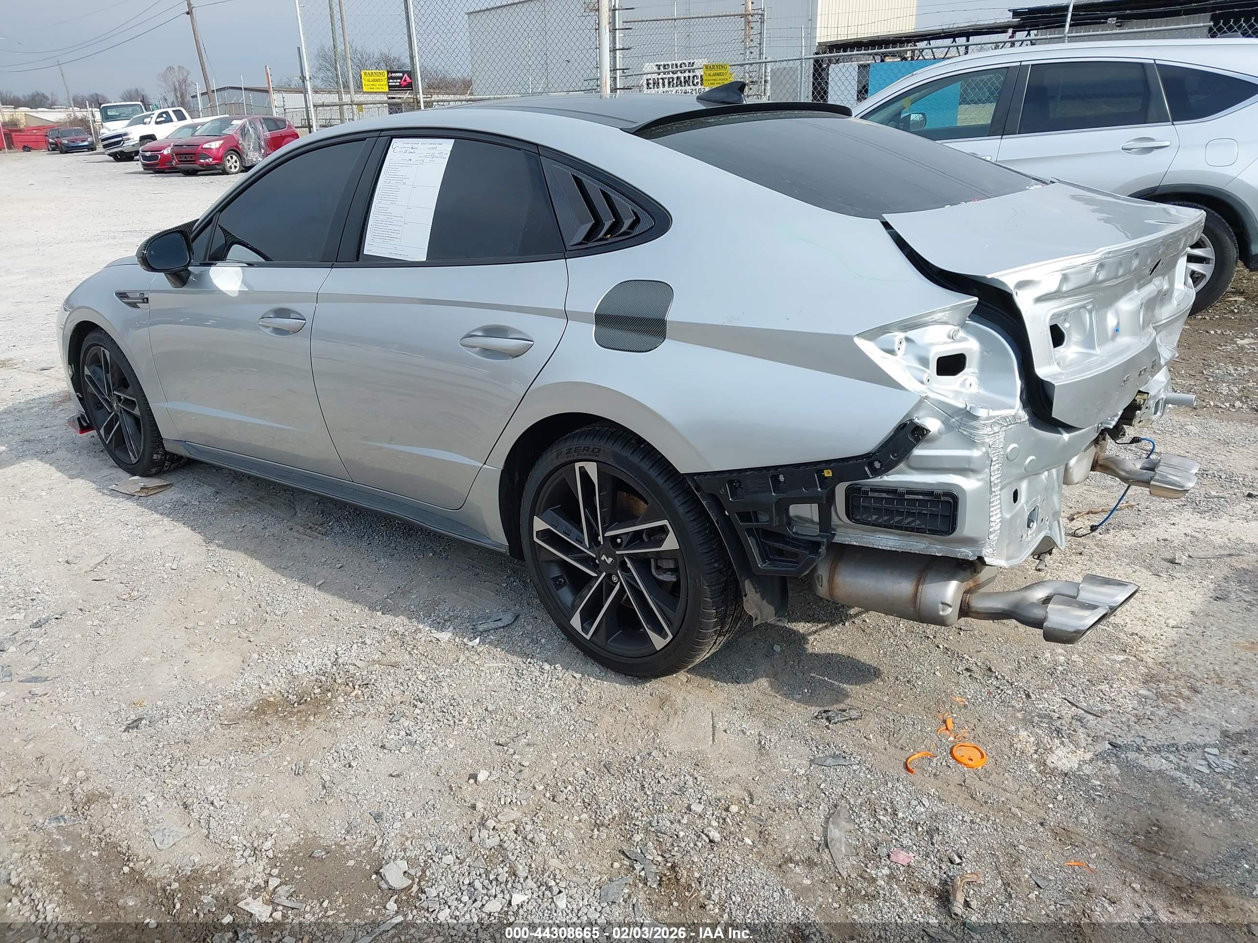 HYUNDAI SONATA image 3