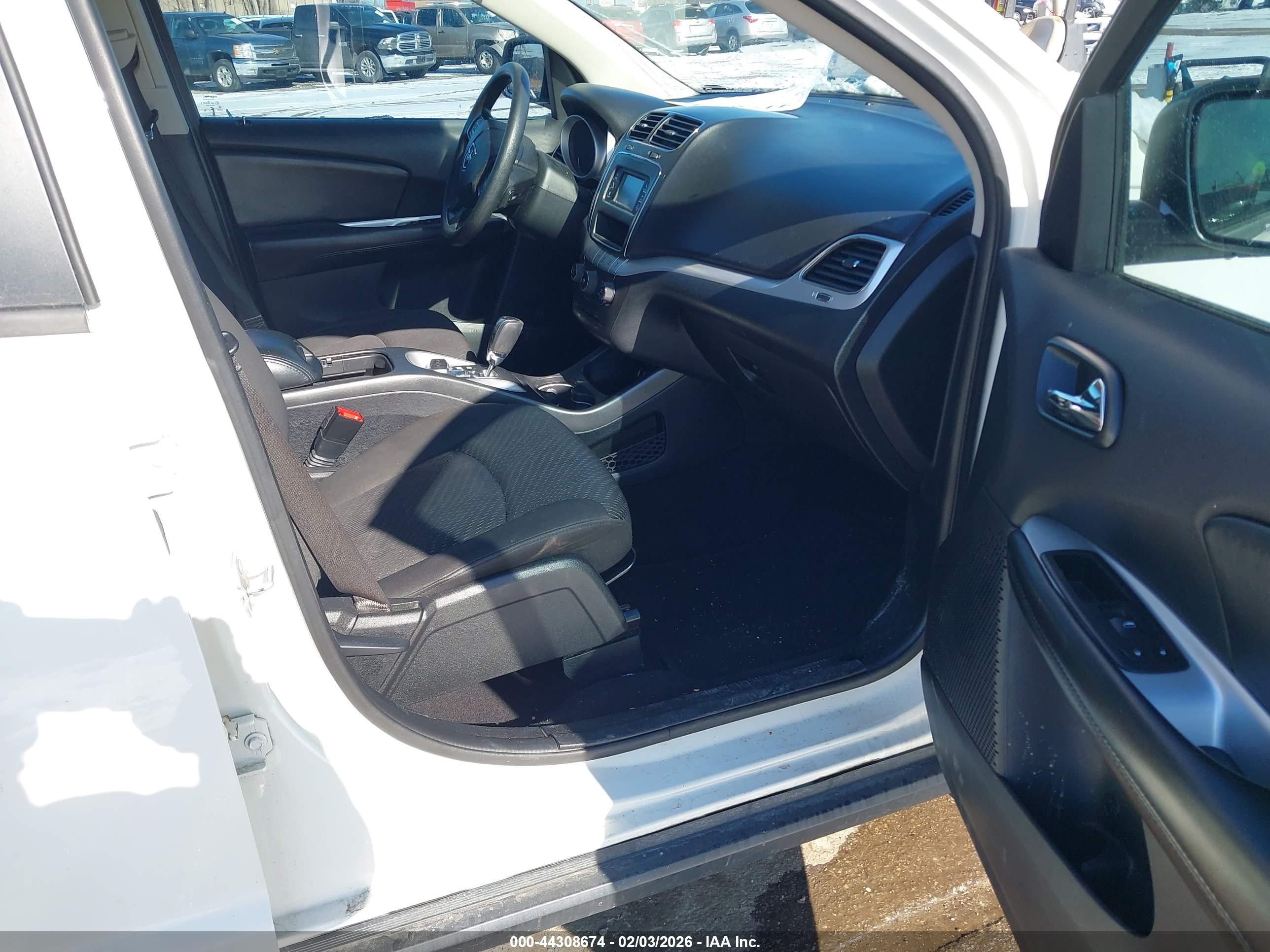 DODGE JOURNEY image 5