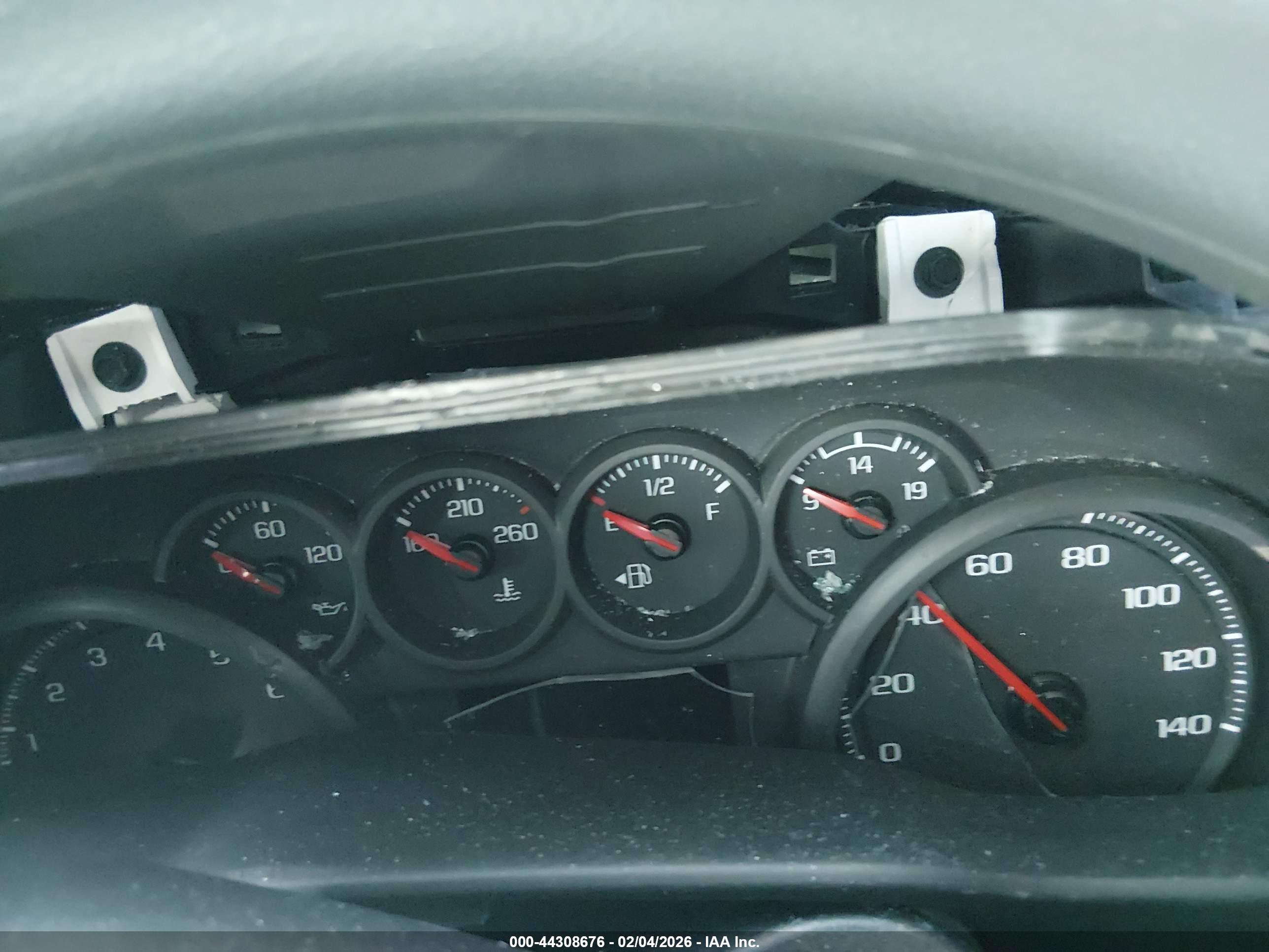 CHEVROLET SILVERADO image 7