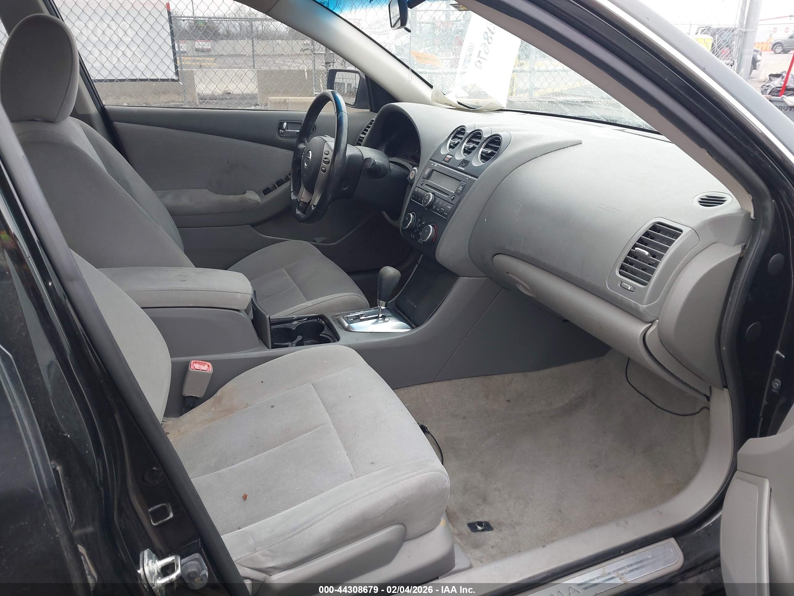 NISSAN ALTIMA image 5