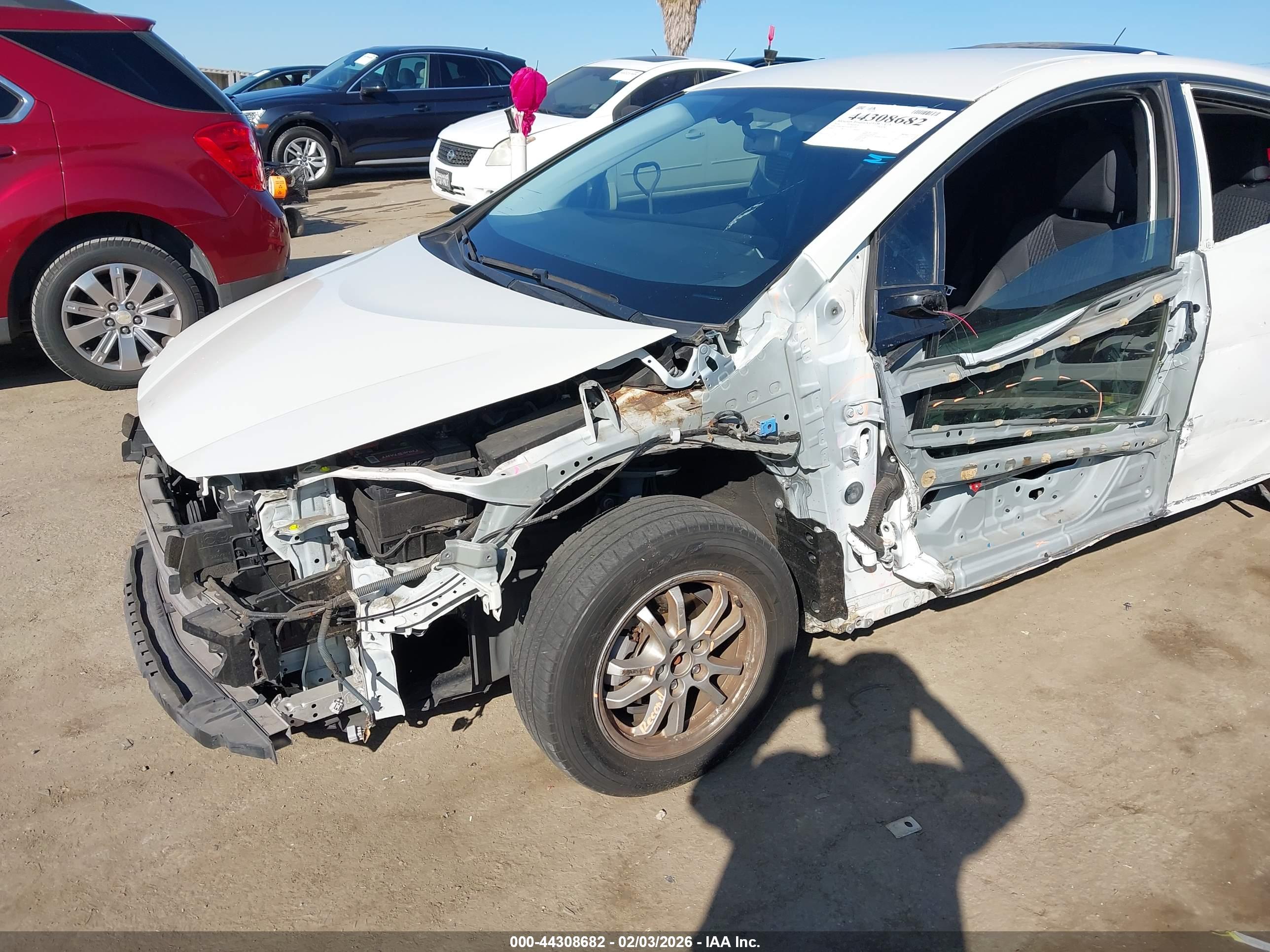 TOYOTA PRIUS image 6