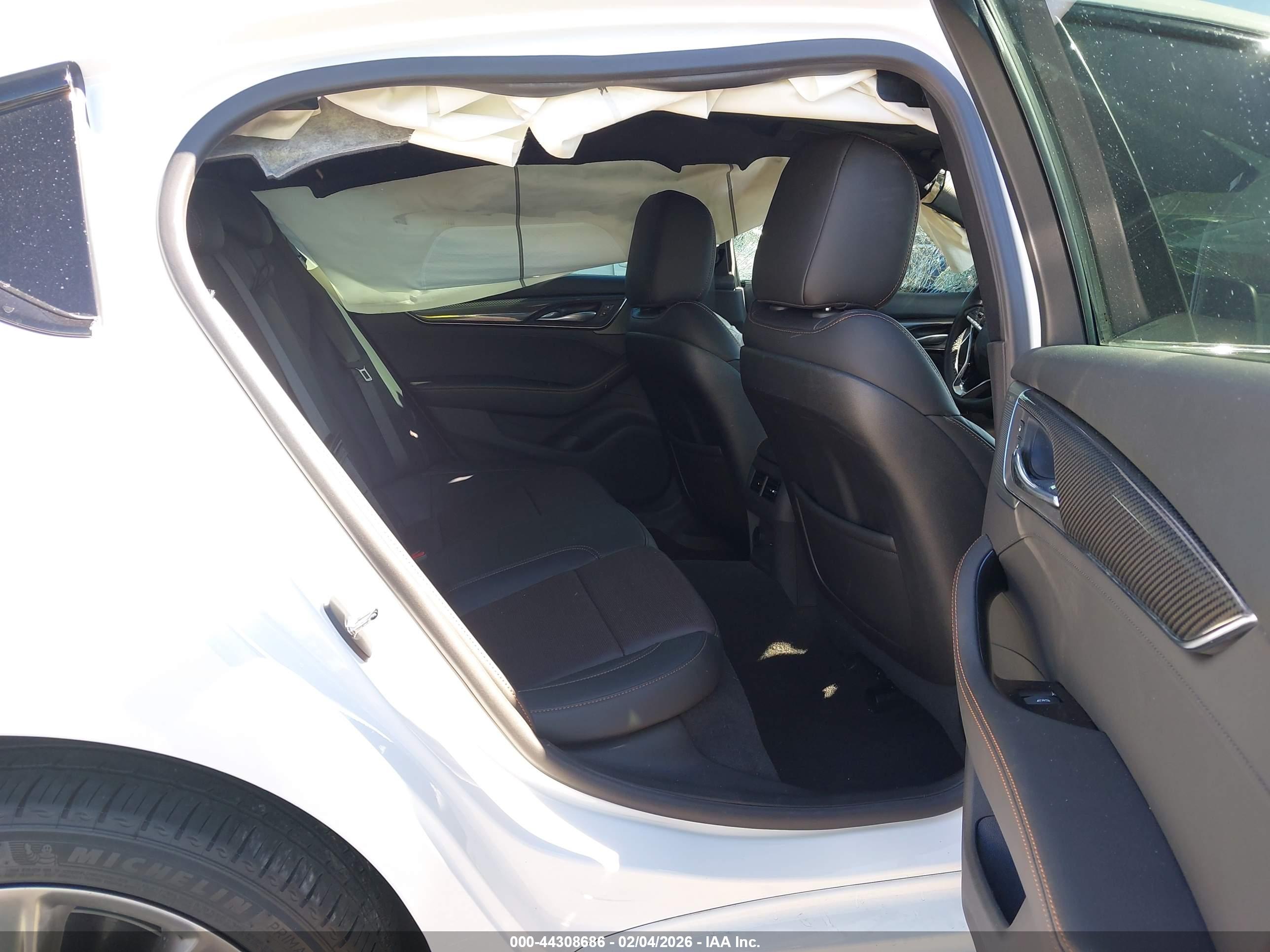 CADILLAC CT5 image 8