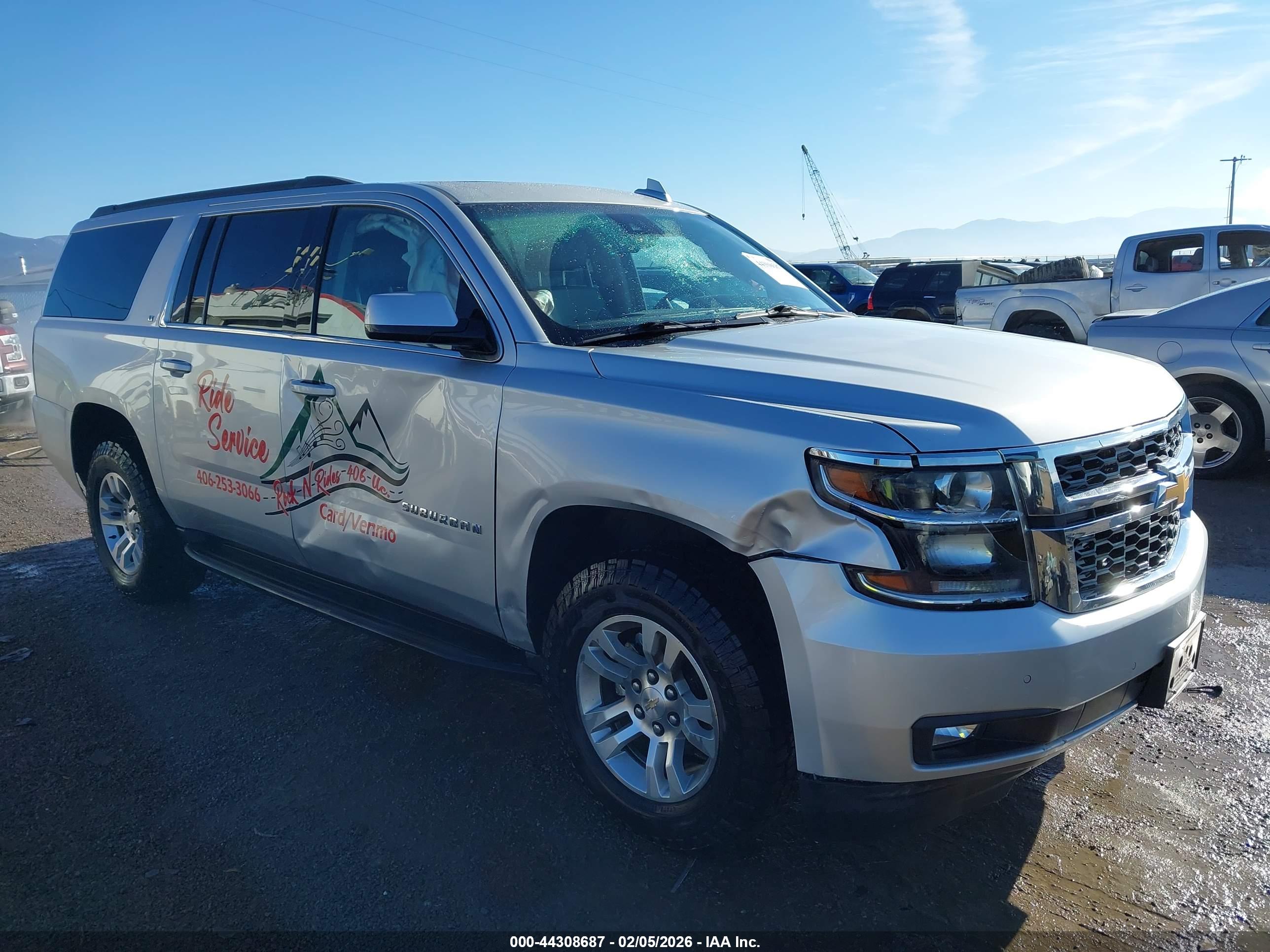 CHEVROLET SUBURBAN image 6