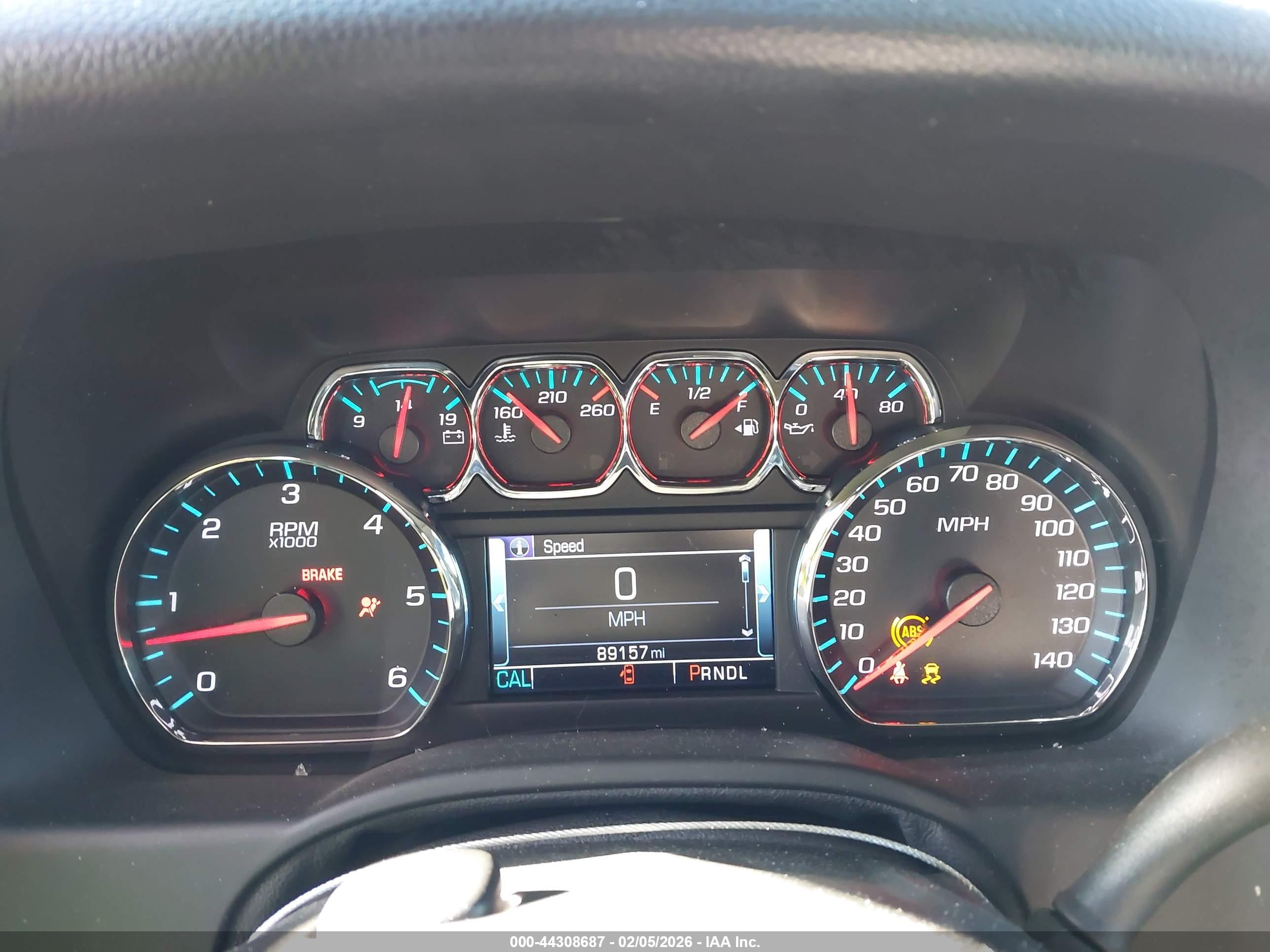 CHEVROLET SUBURBAN image 7