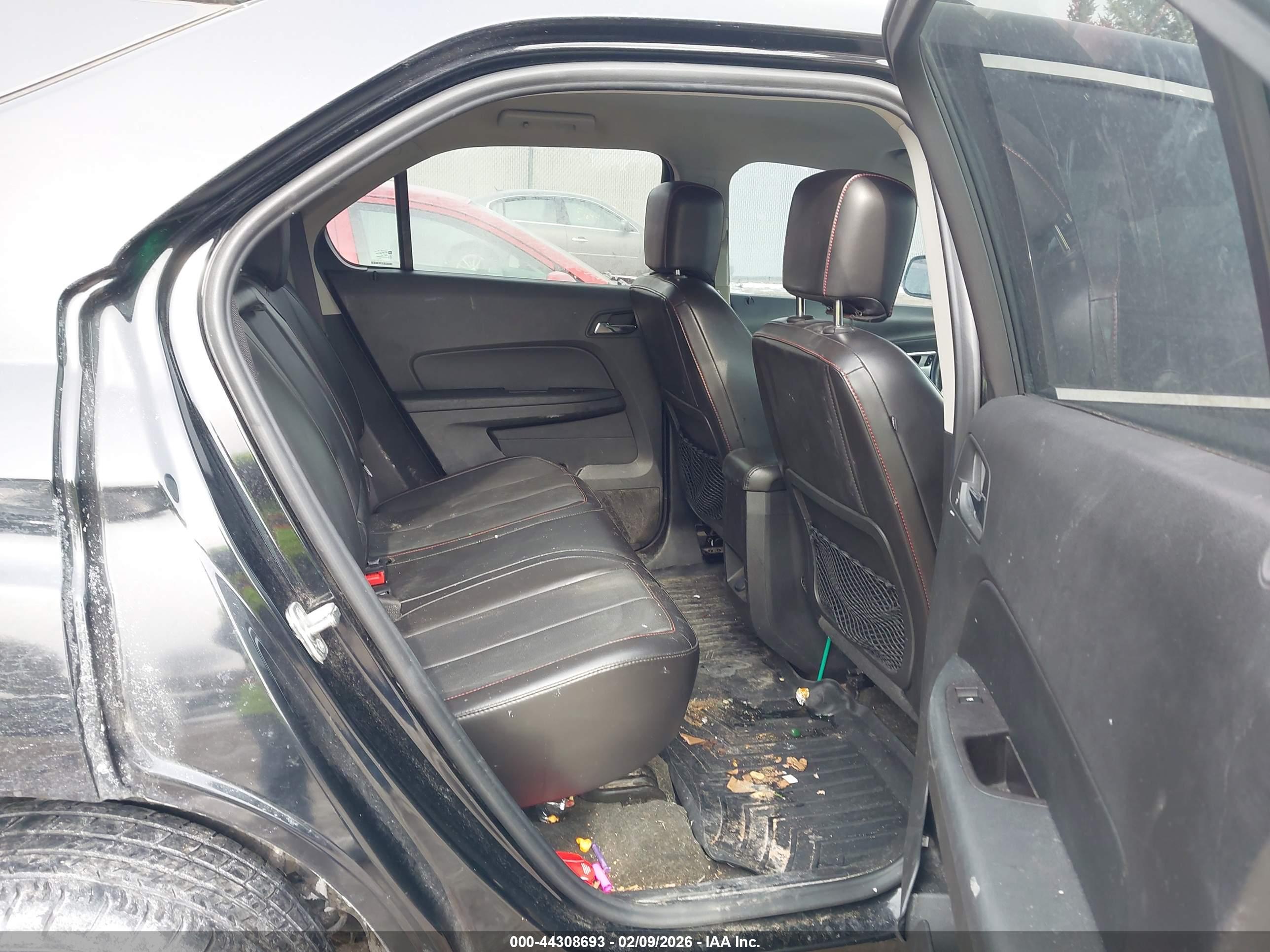 CHEVROLET EQUINOX image 8