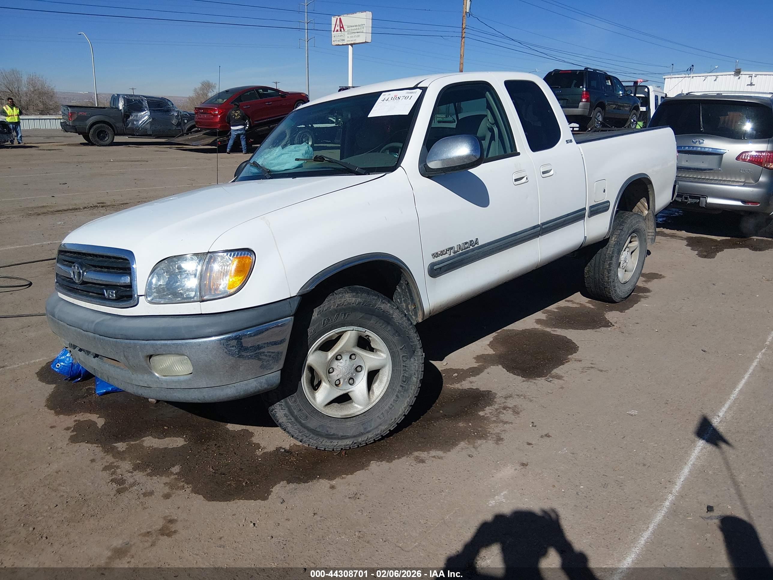 TOYOTA TUNDRA image 2