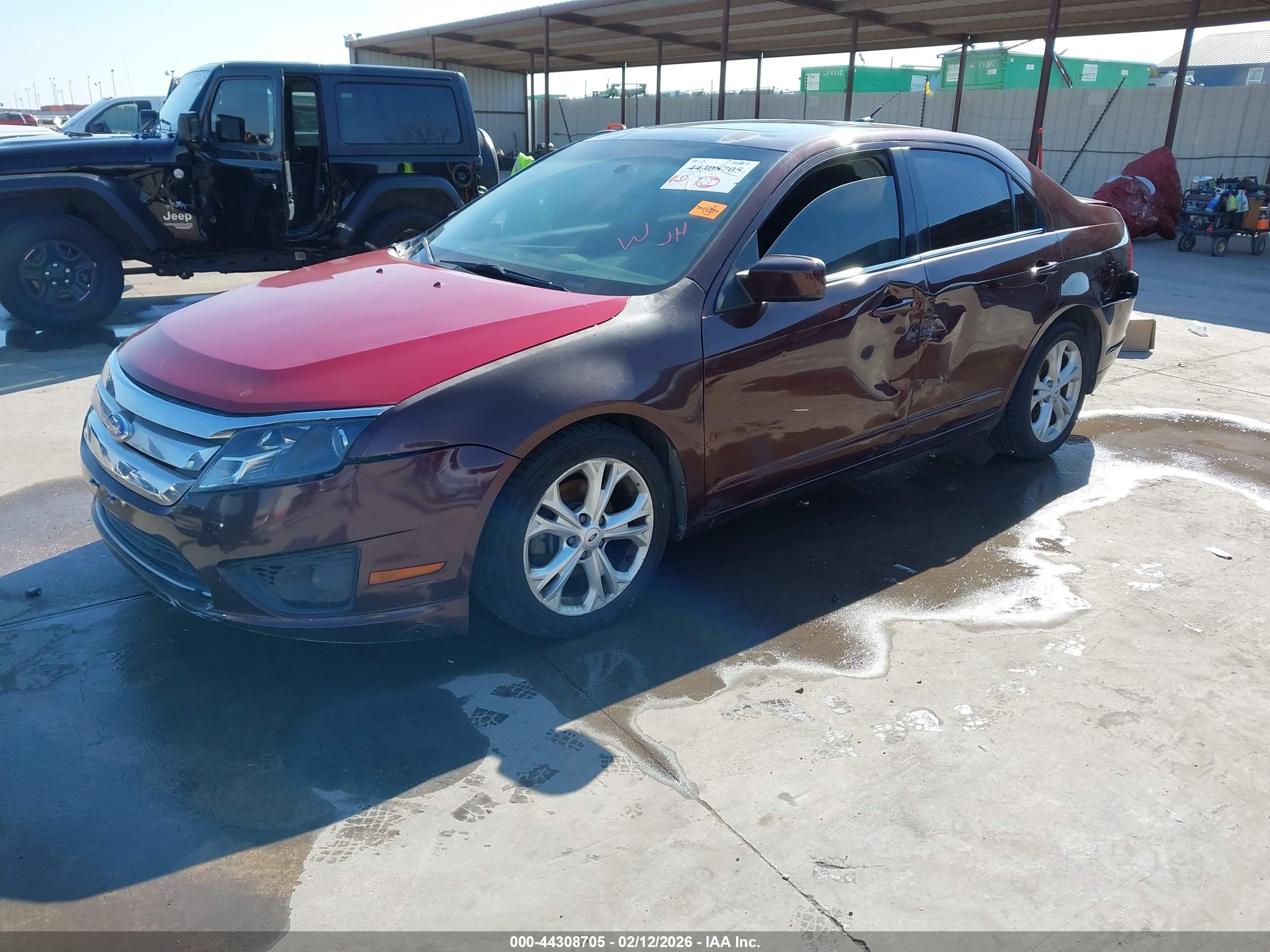 FORD FUSION image 2