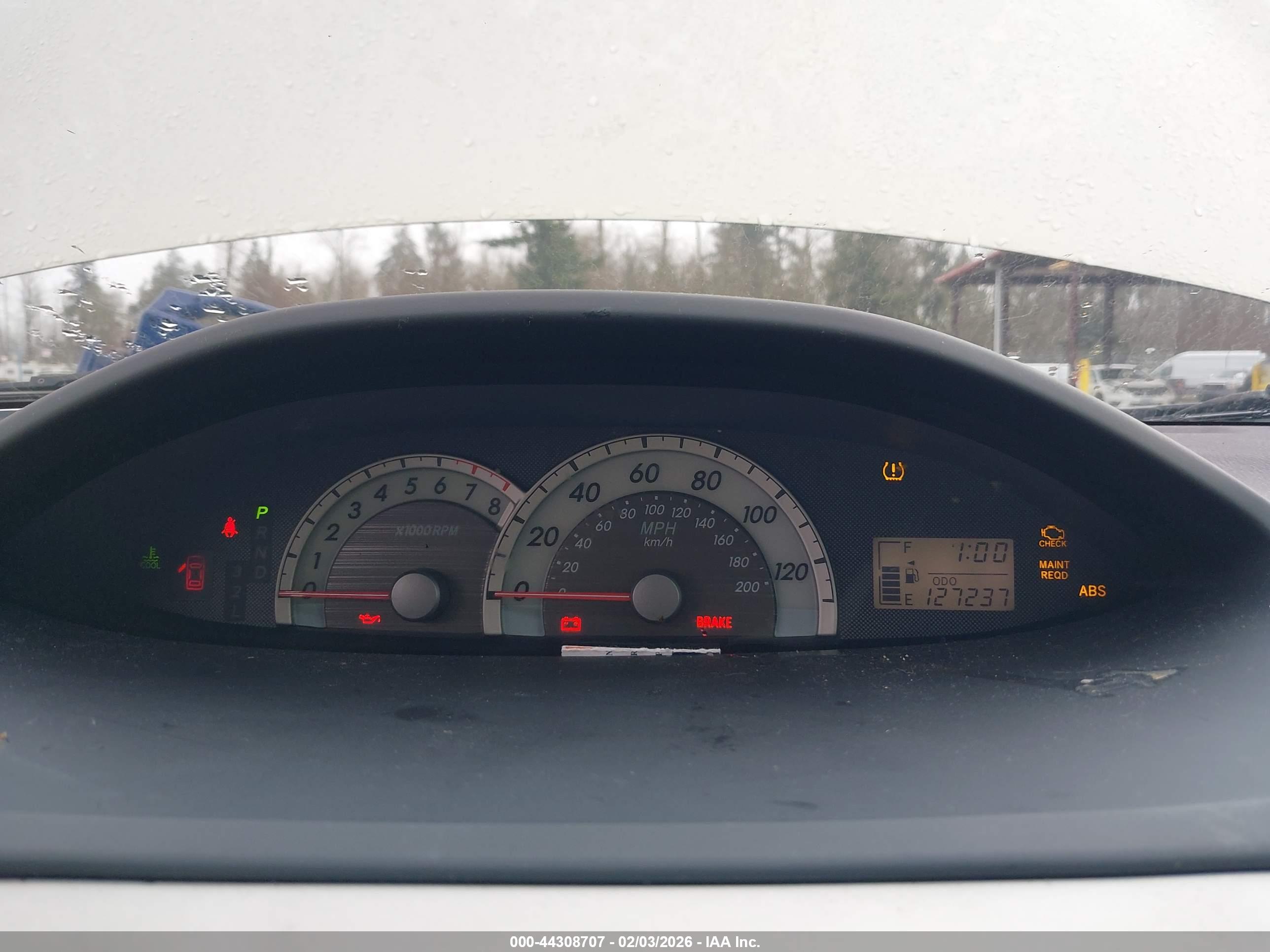 TOYOTA YARIS image 7