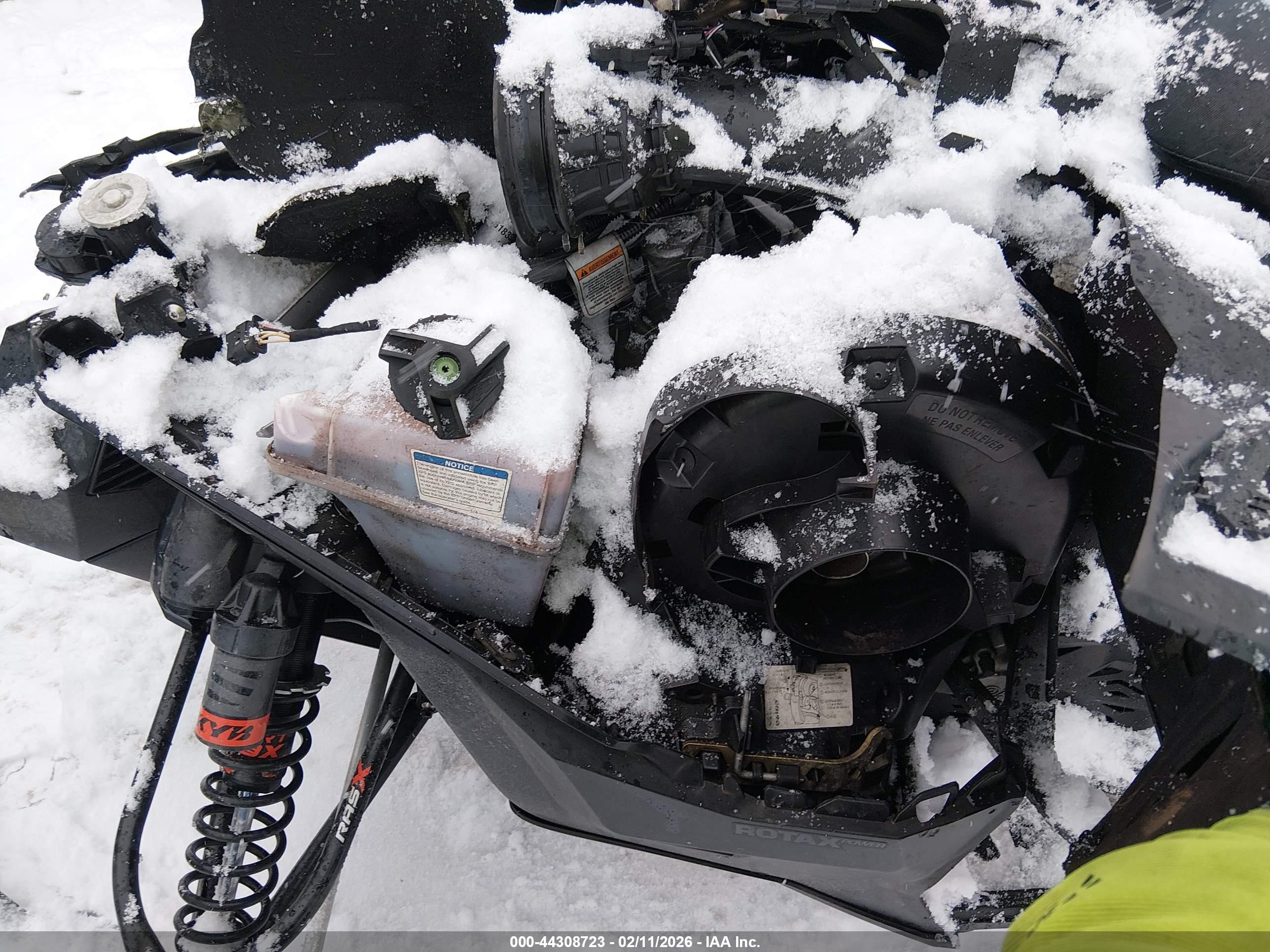 SKI-DOO MX image 10