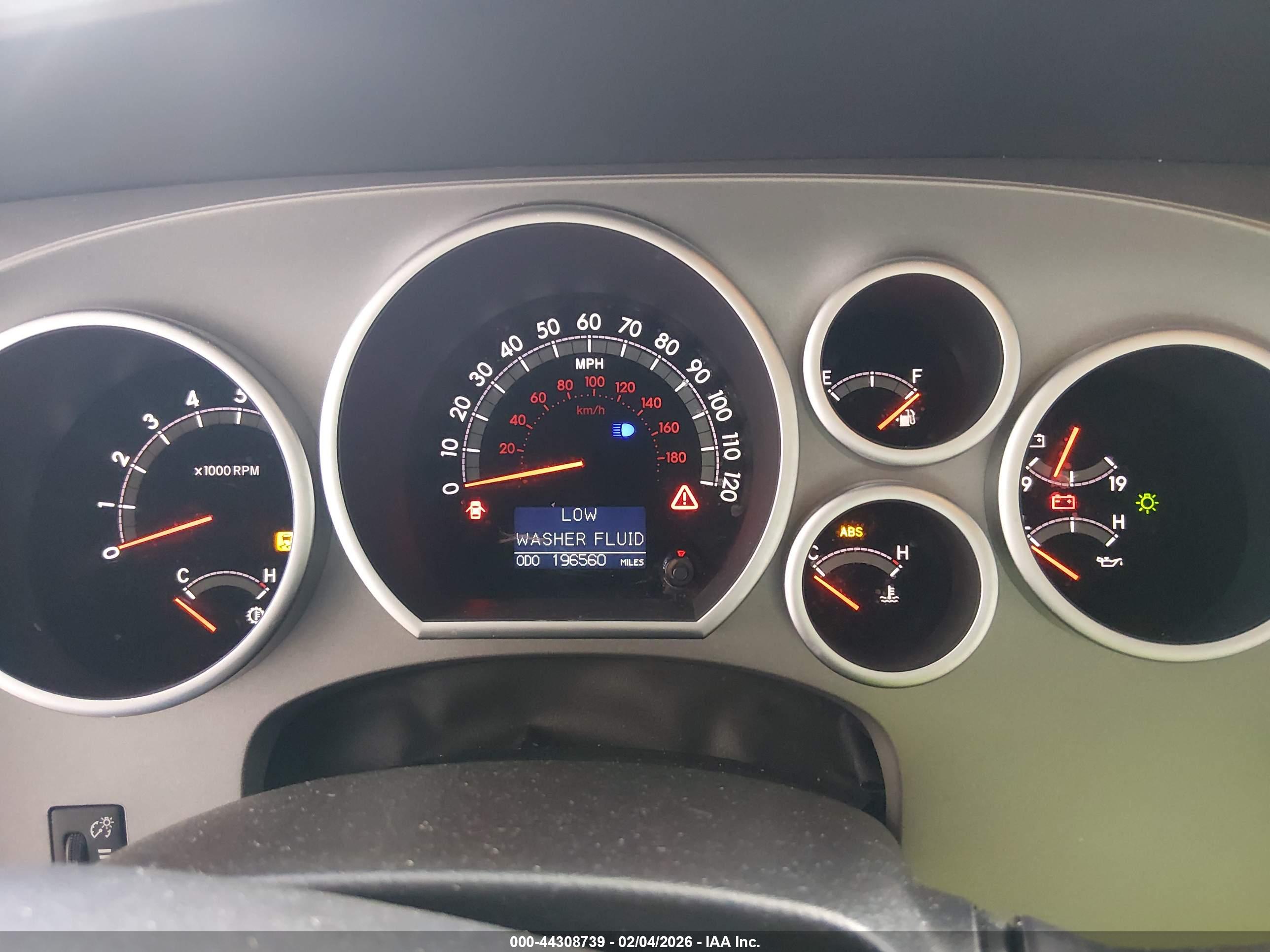 TOYOTA SEQUOIA image 7