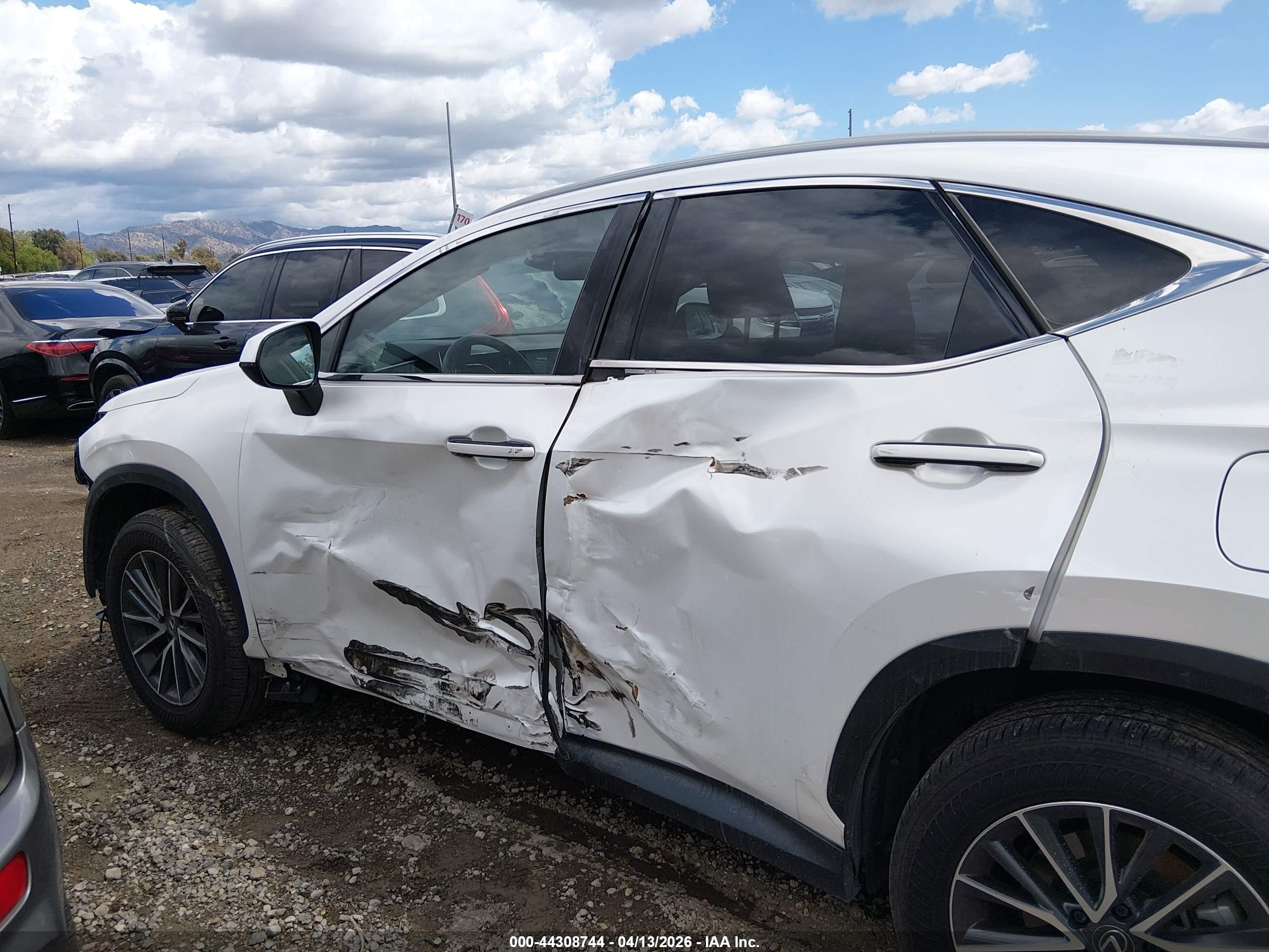 LEXUS NX image 6
