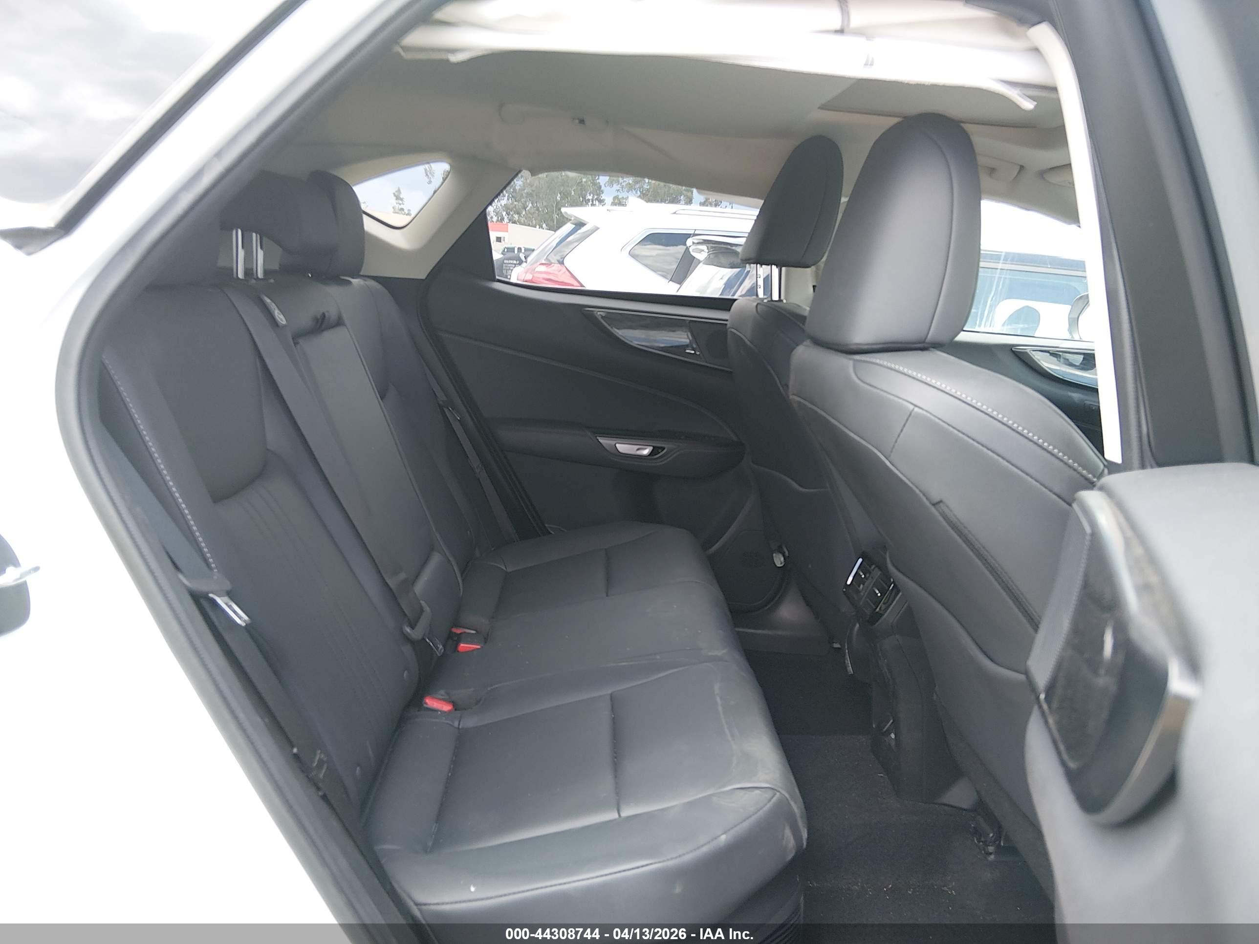 LEXUS NX image 8