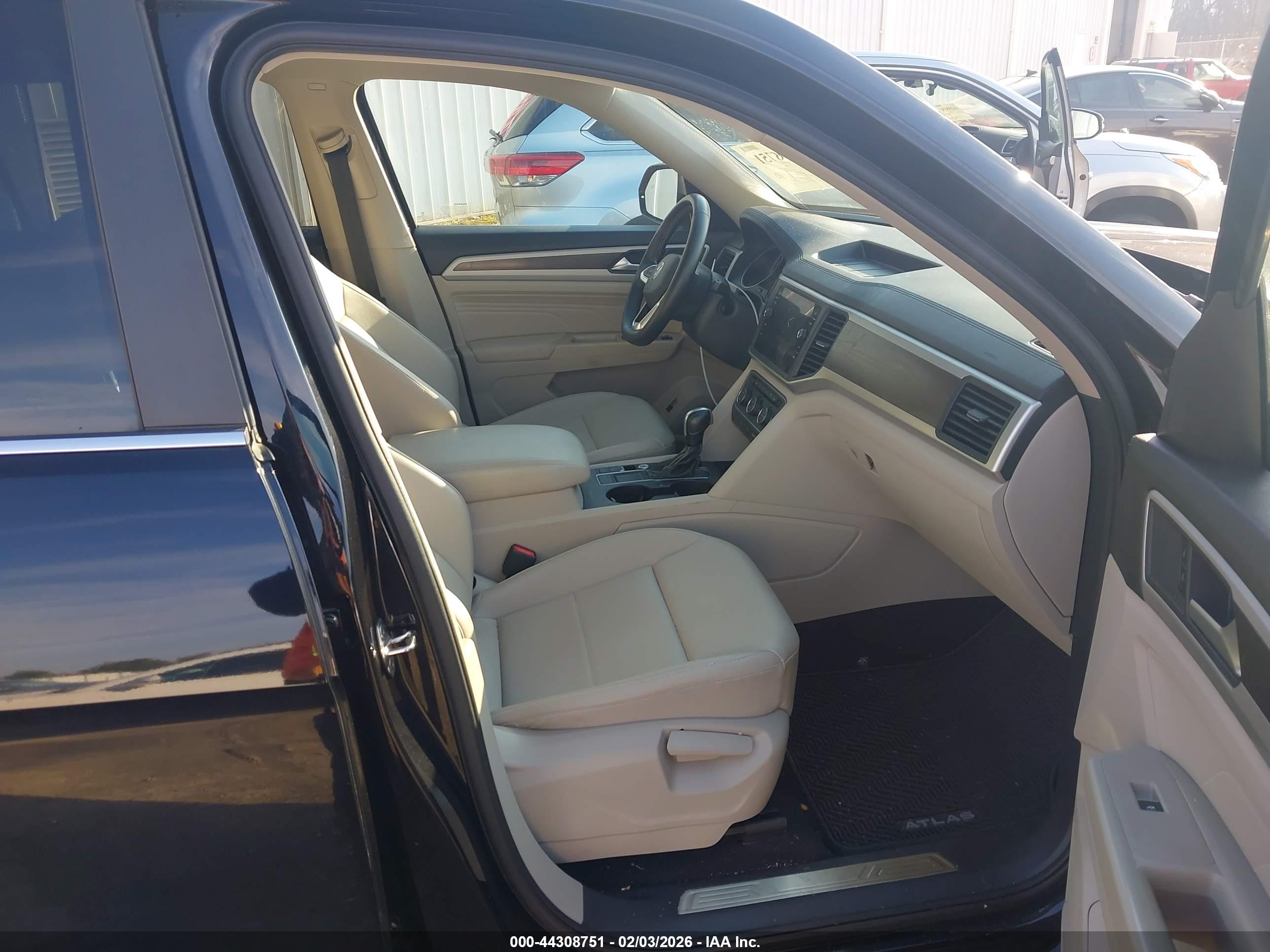 VOLKSWAGEN ATLAS image 5