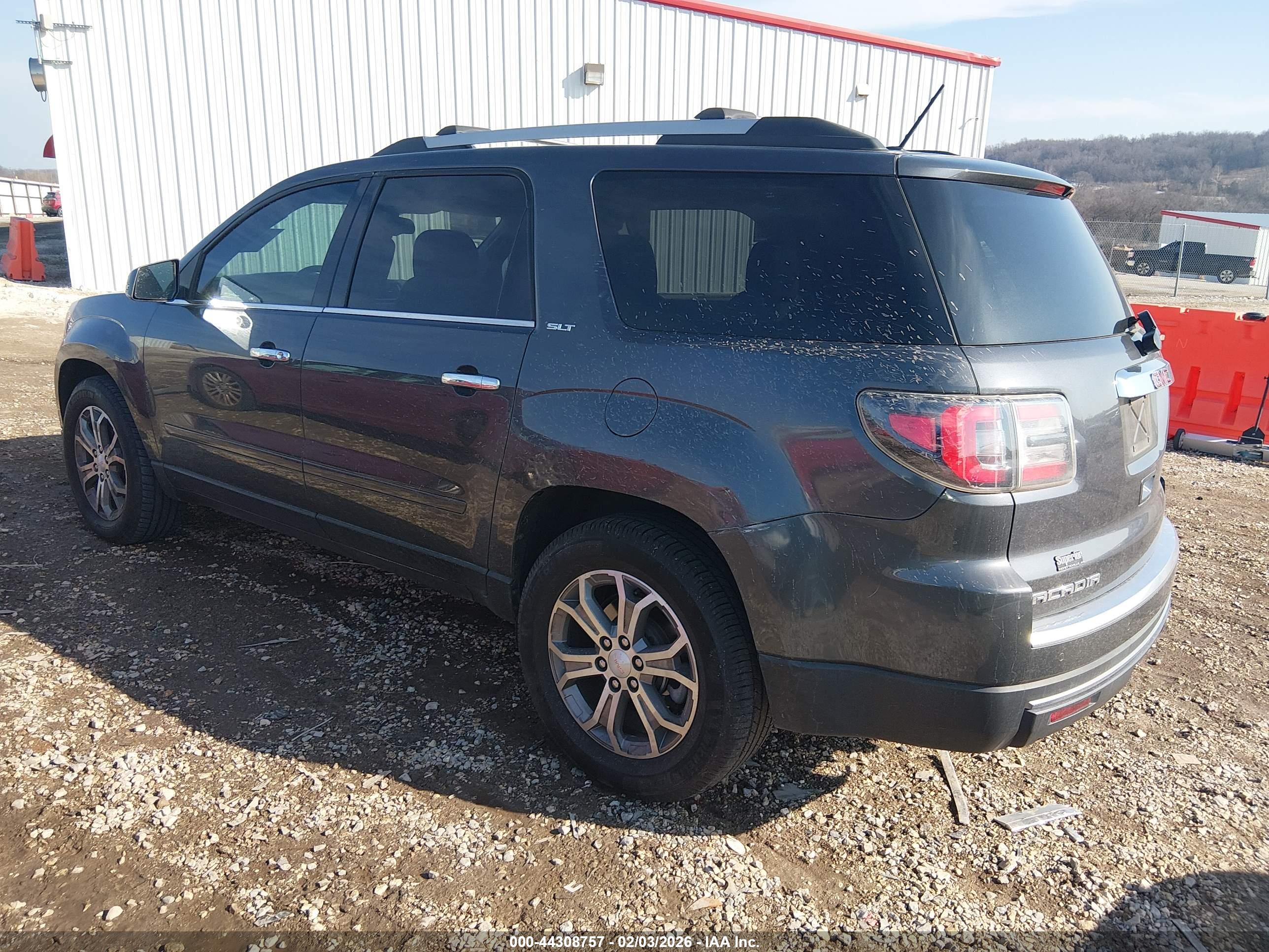 GMC ACADIA image 3