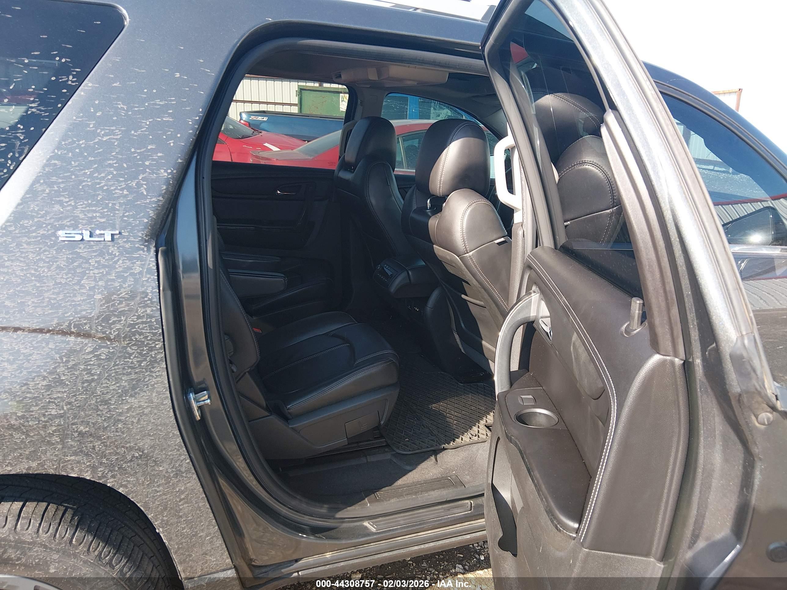 GMC ACADIA image 8