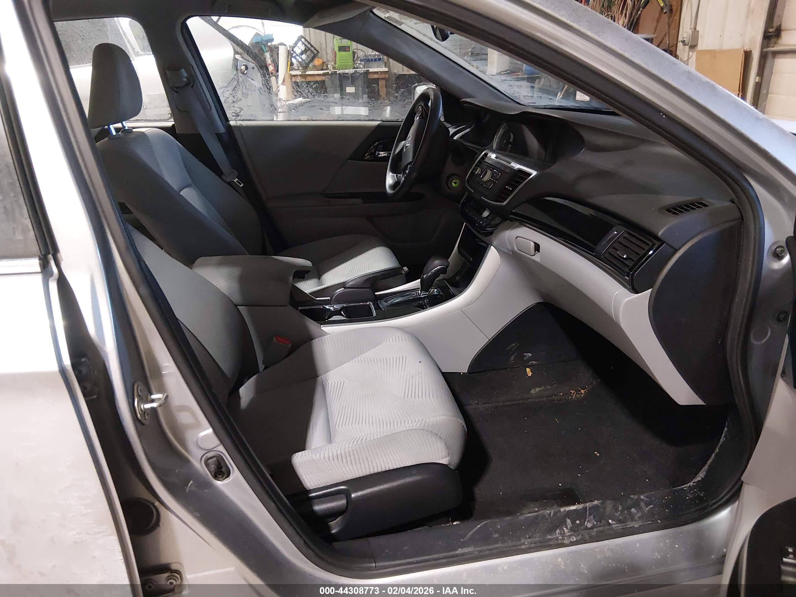 HONDA ACCORD image 5