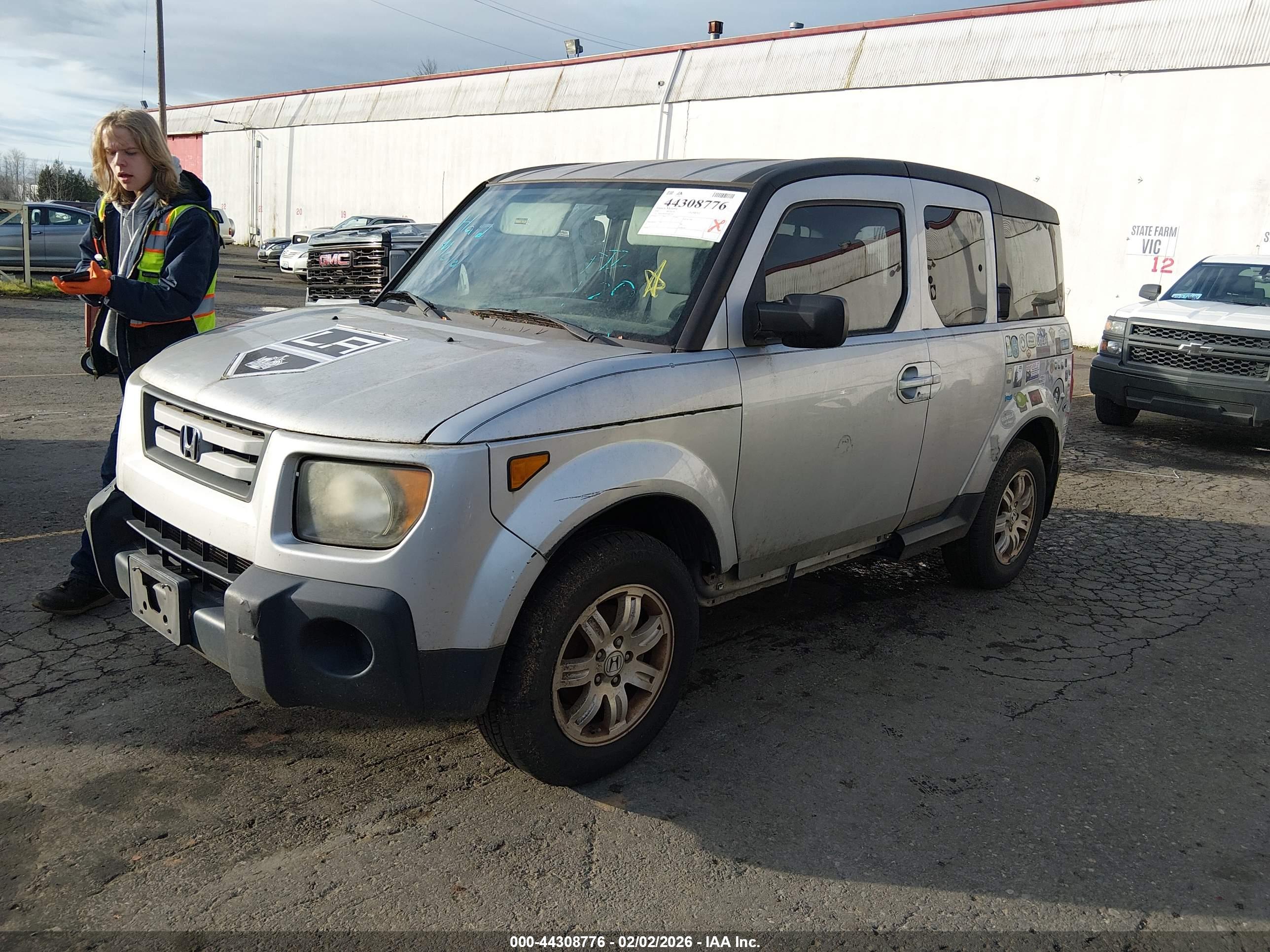 HONDA ELEMENT image 2