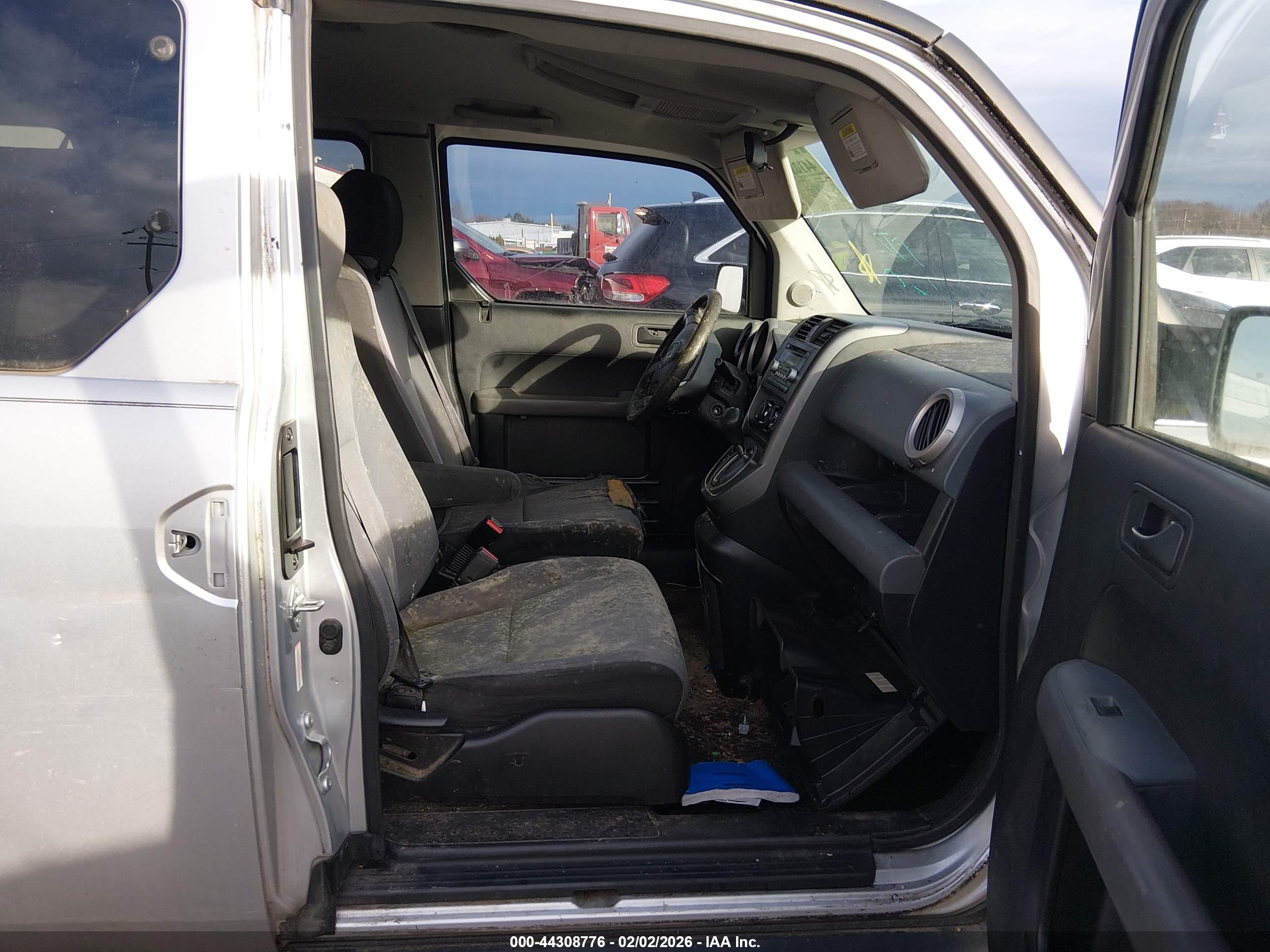 HONDA ELEMENT image 5