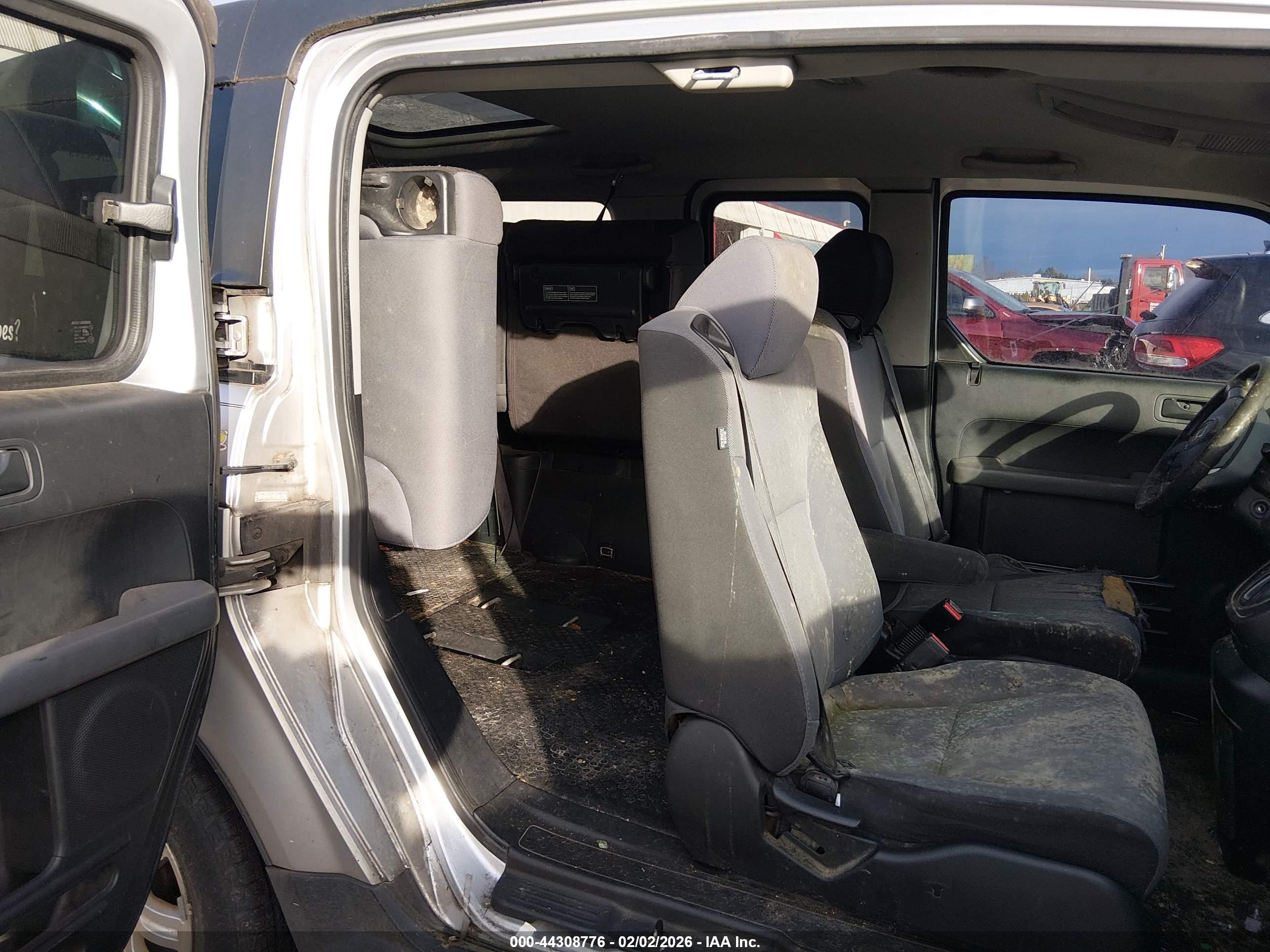 HONDA ELEMENT image 8