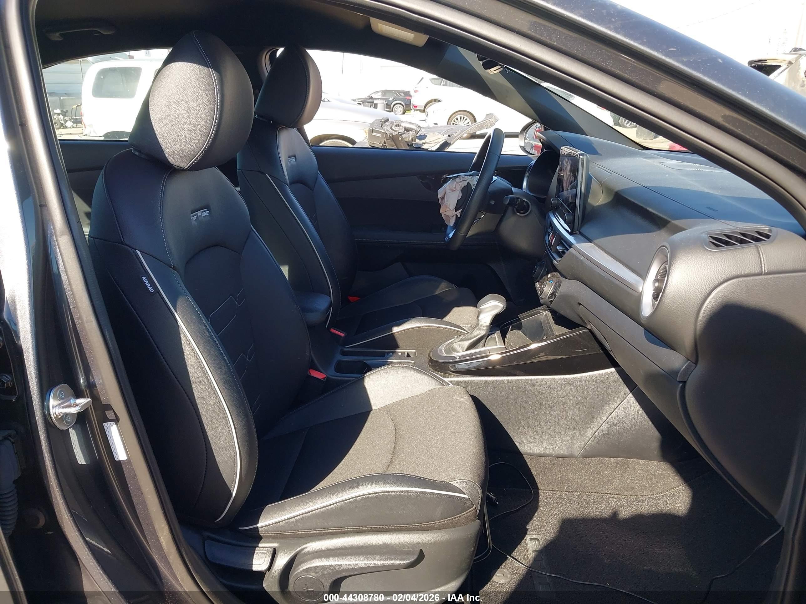 KIA FORTE image 5
