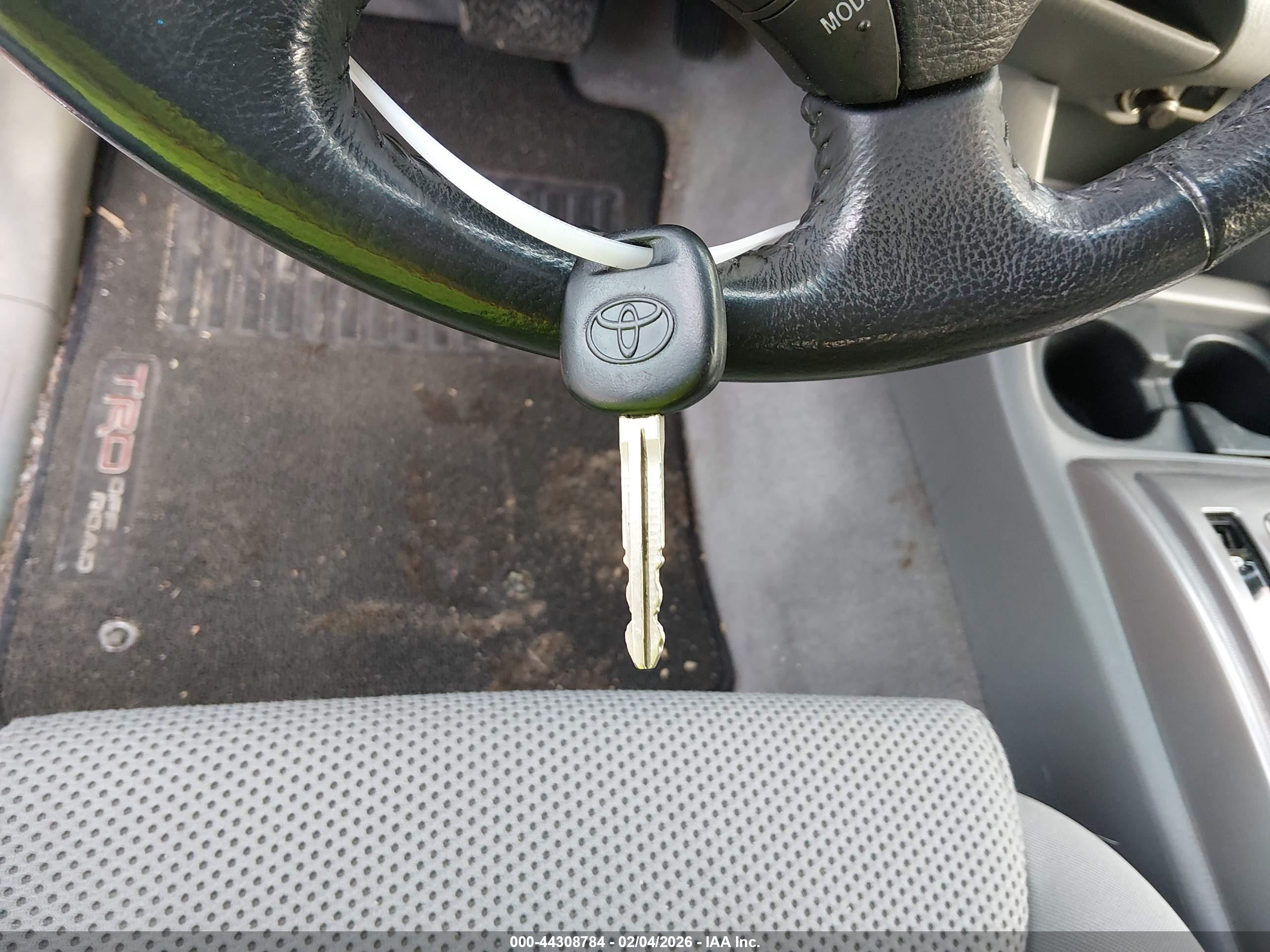 TOYOTA TACOMA image 11