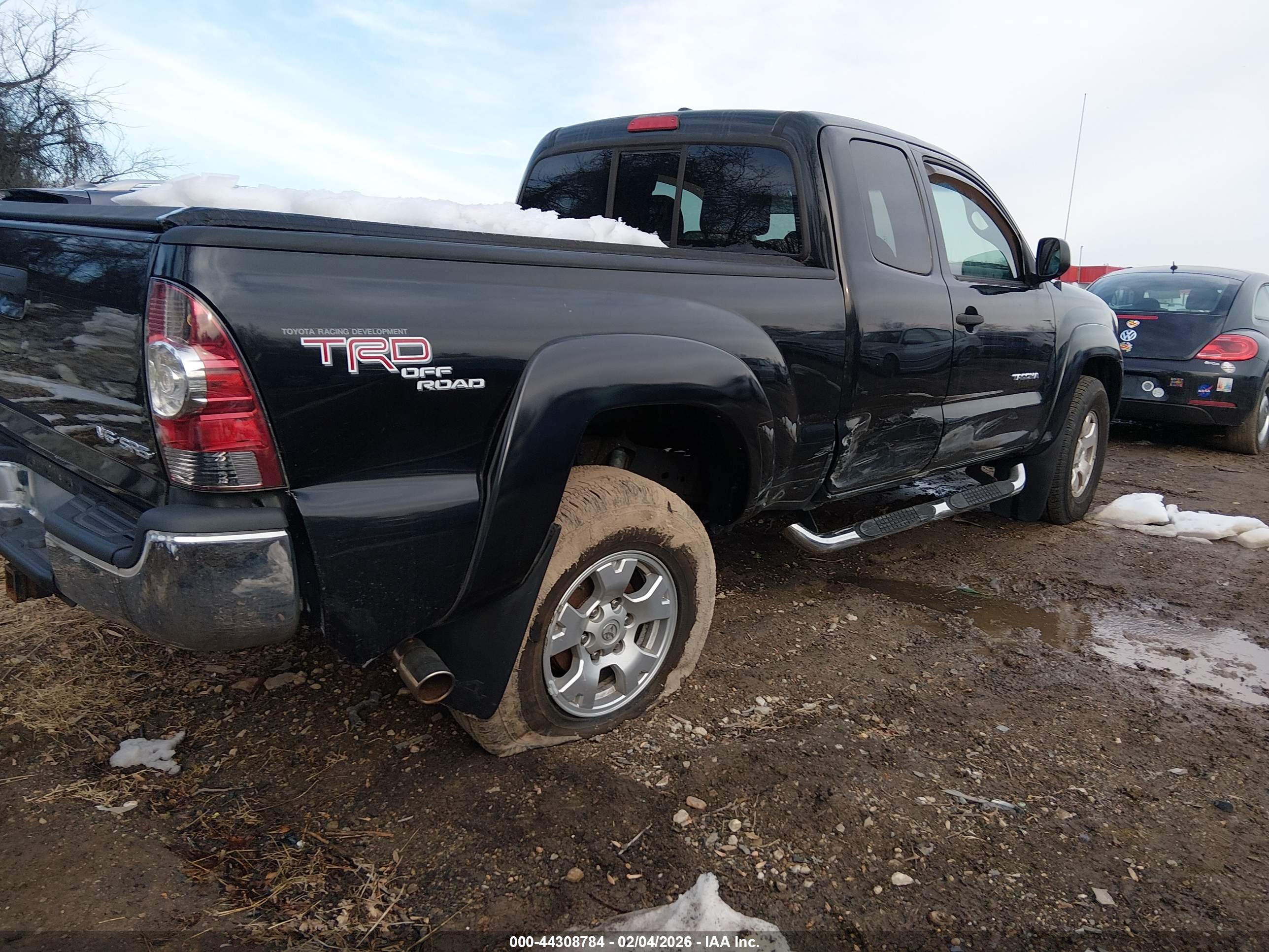 TOYOTA TACOMA image 4
