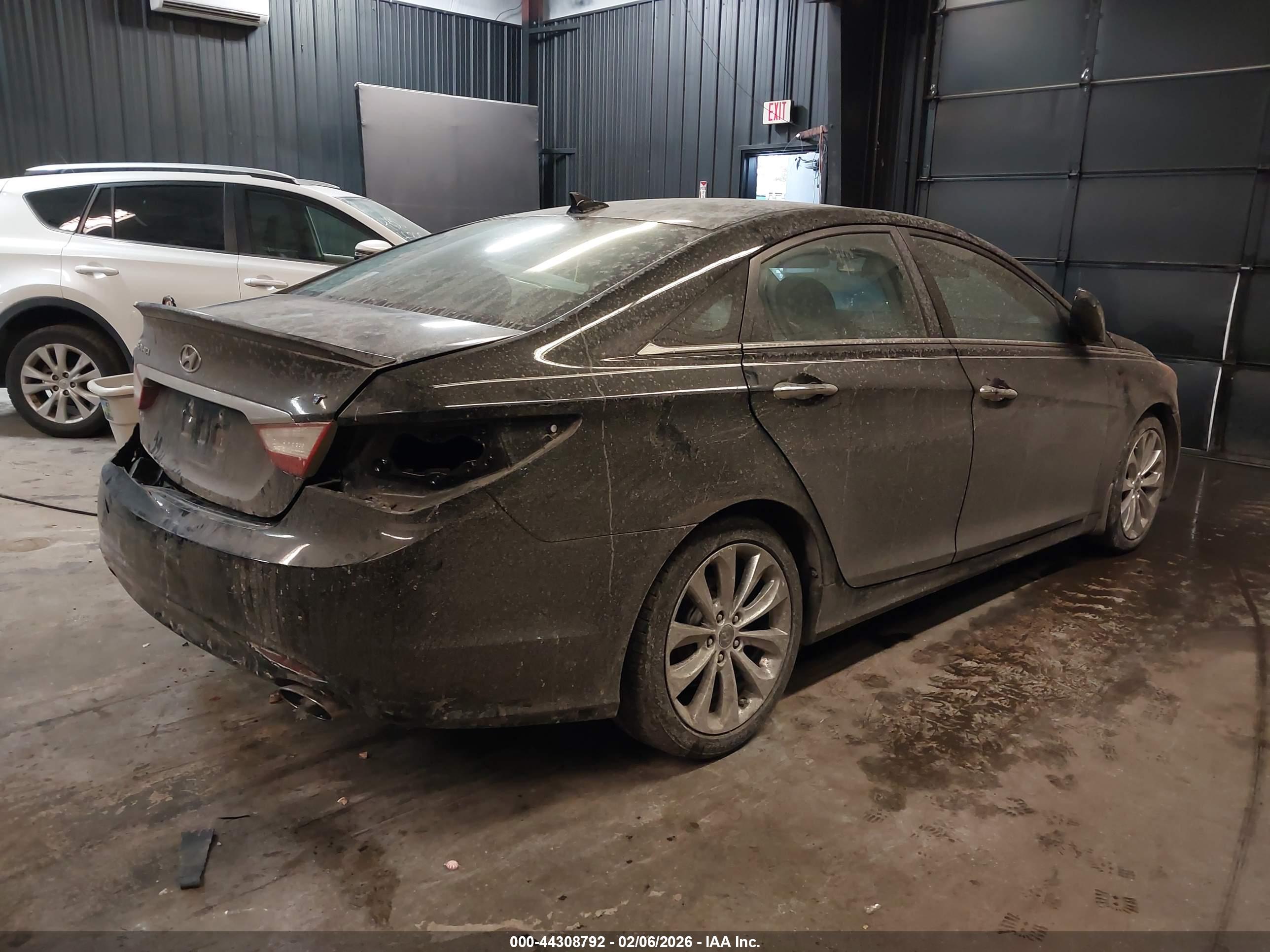 HYUNDAI SONATA image 4