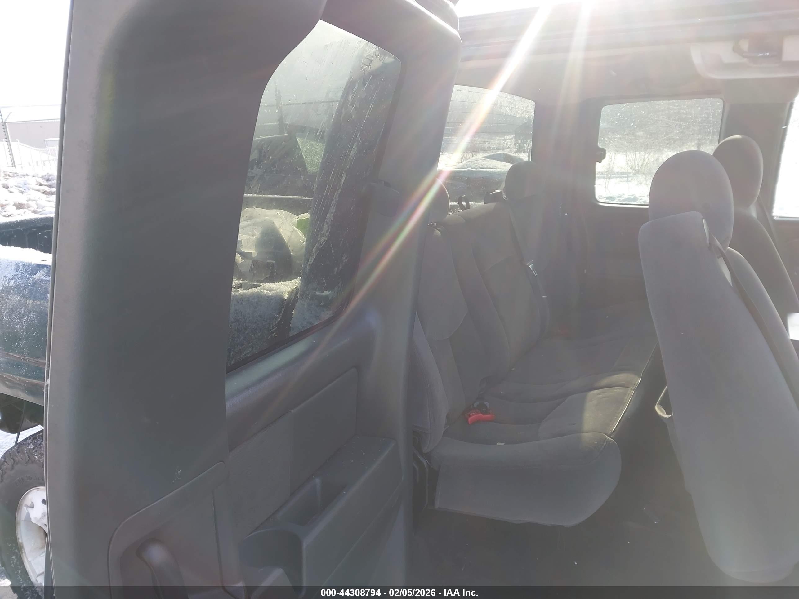 GMC SIERRA image 8