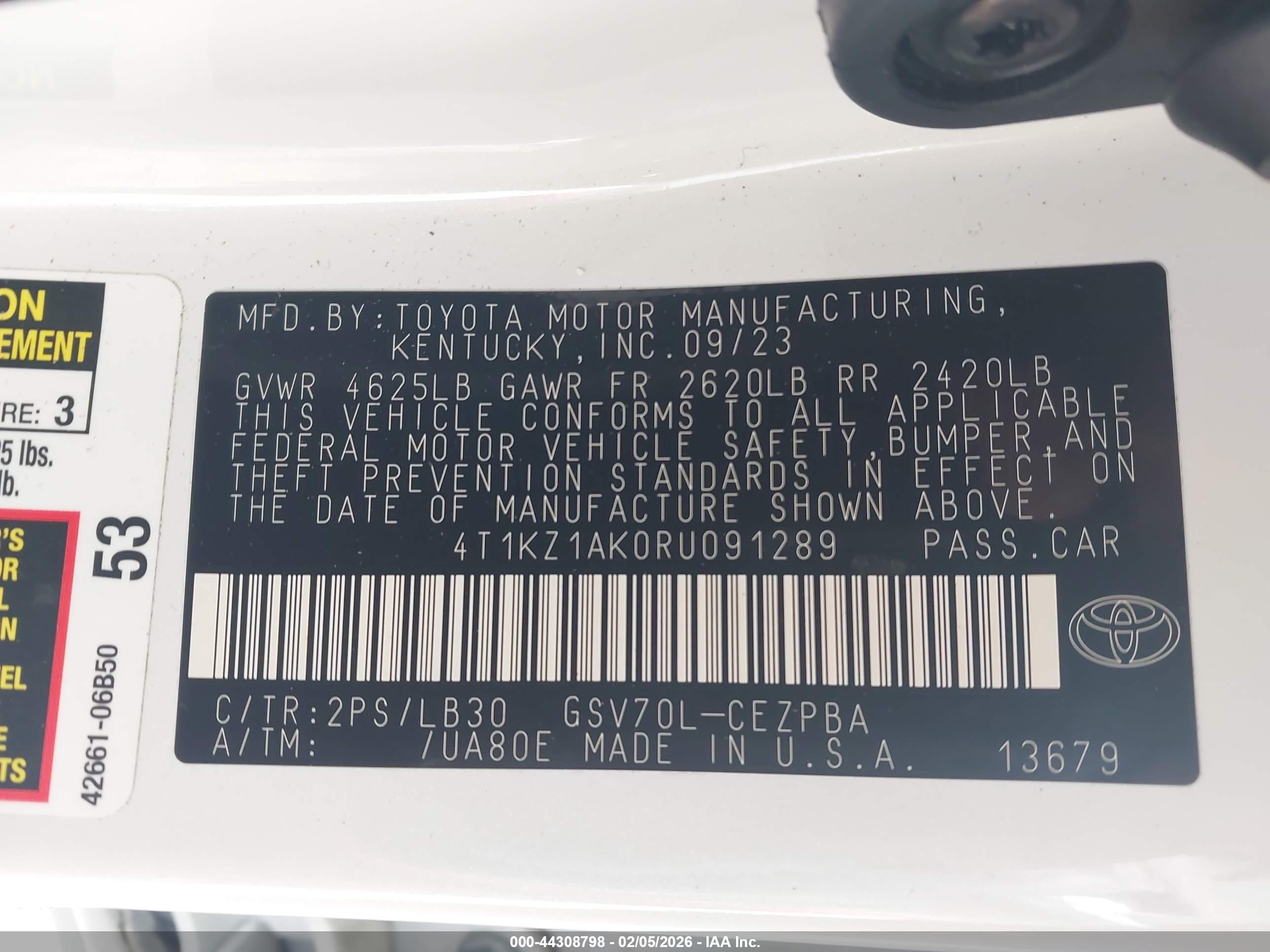 TOYOTA CAMRY image 9