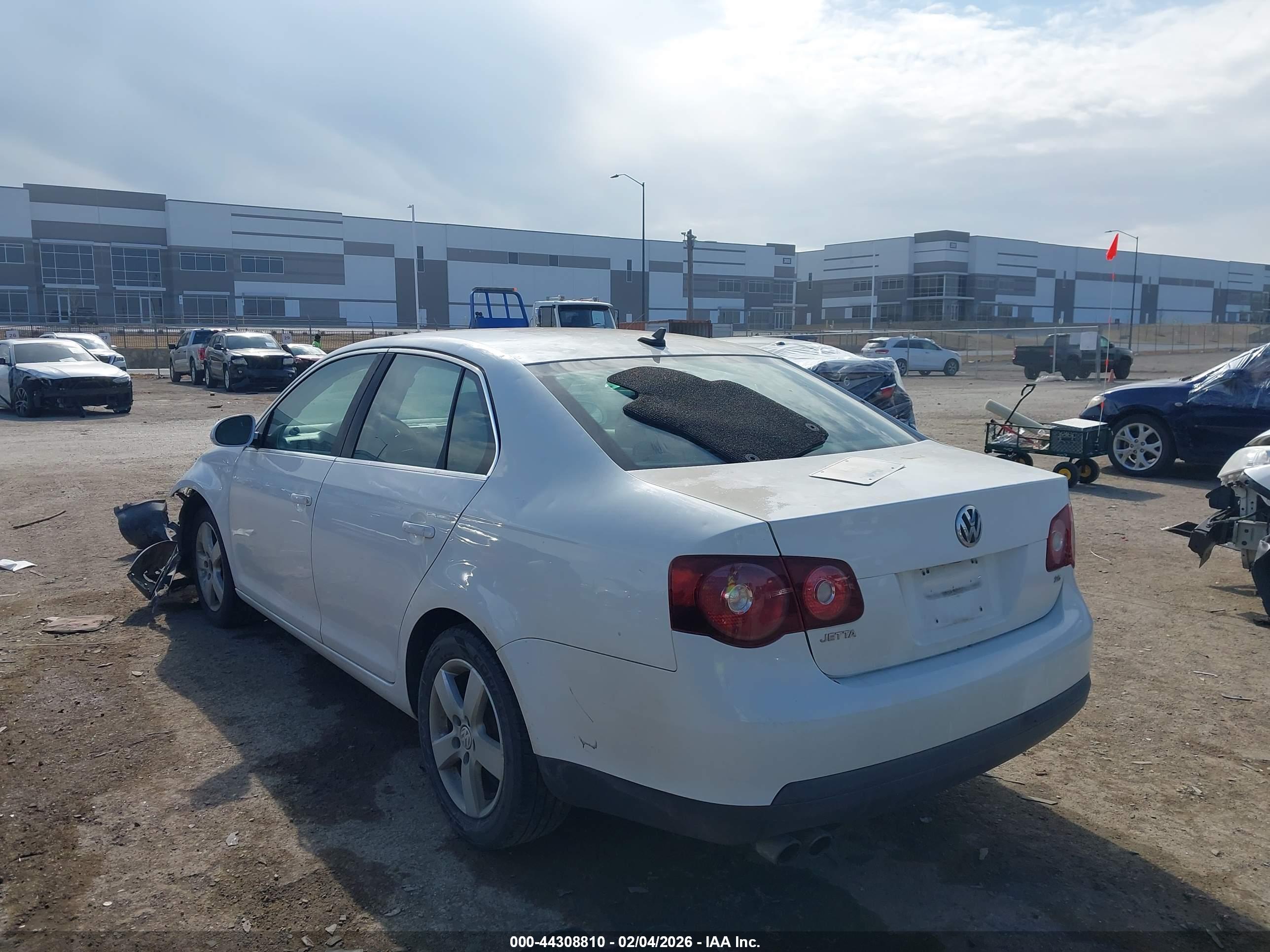 VOLKSWAGEN JETTA image 3