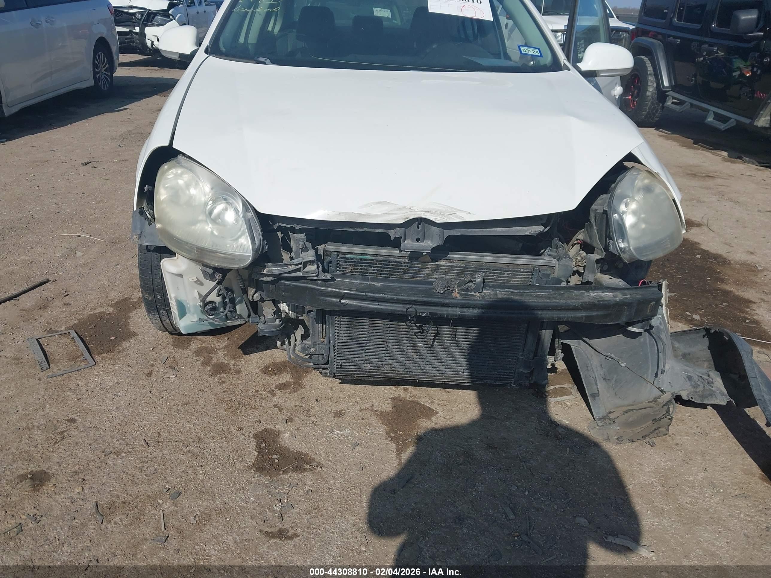 VOLKSWAGEN JETTA image 6