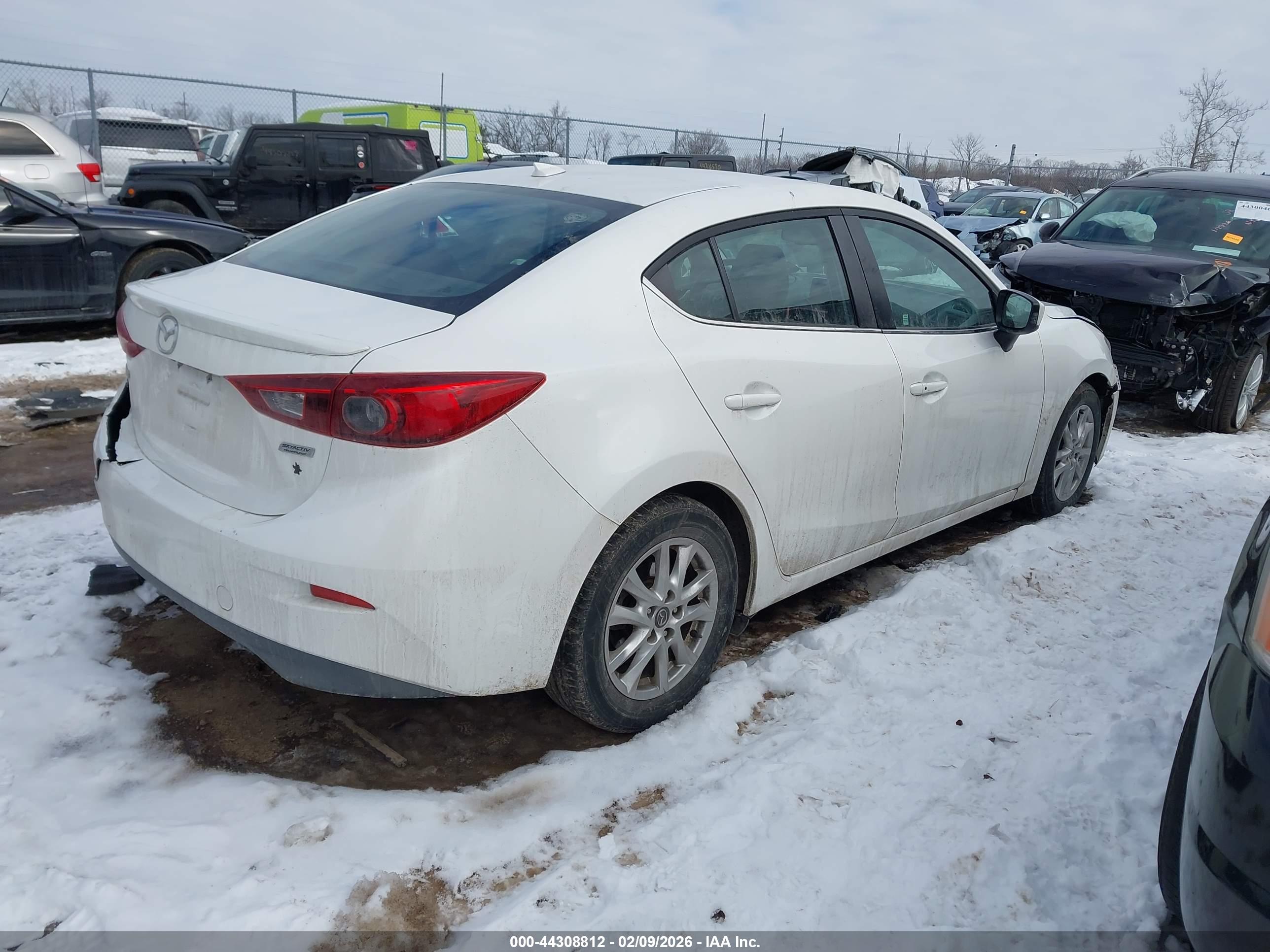 MAZDA MAZDA3 image 4