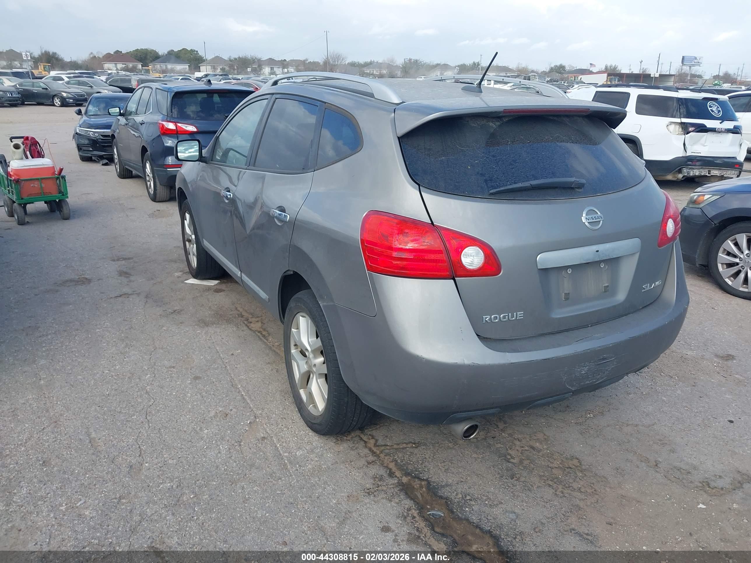 NISSAN ROGUE image 3
