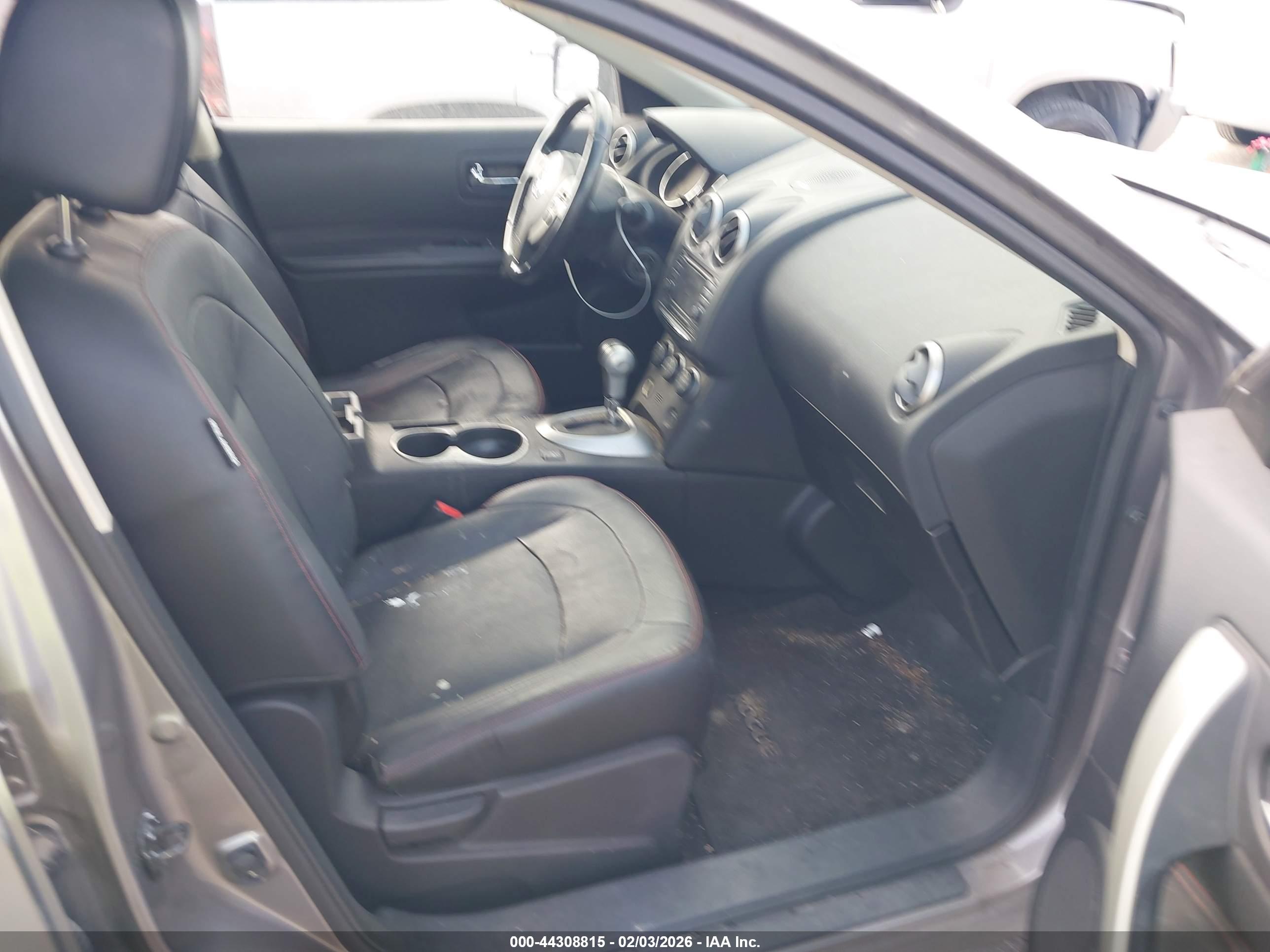 NISSAN ROGUE image 5