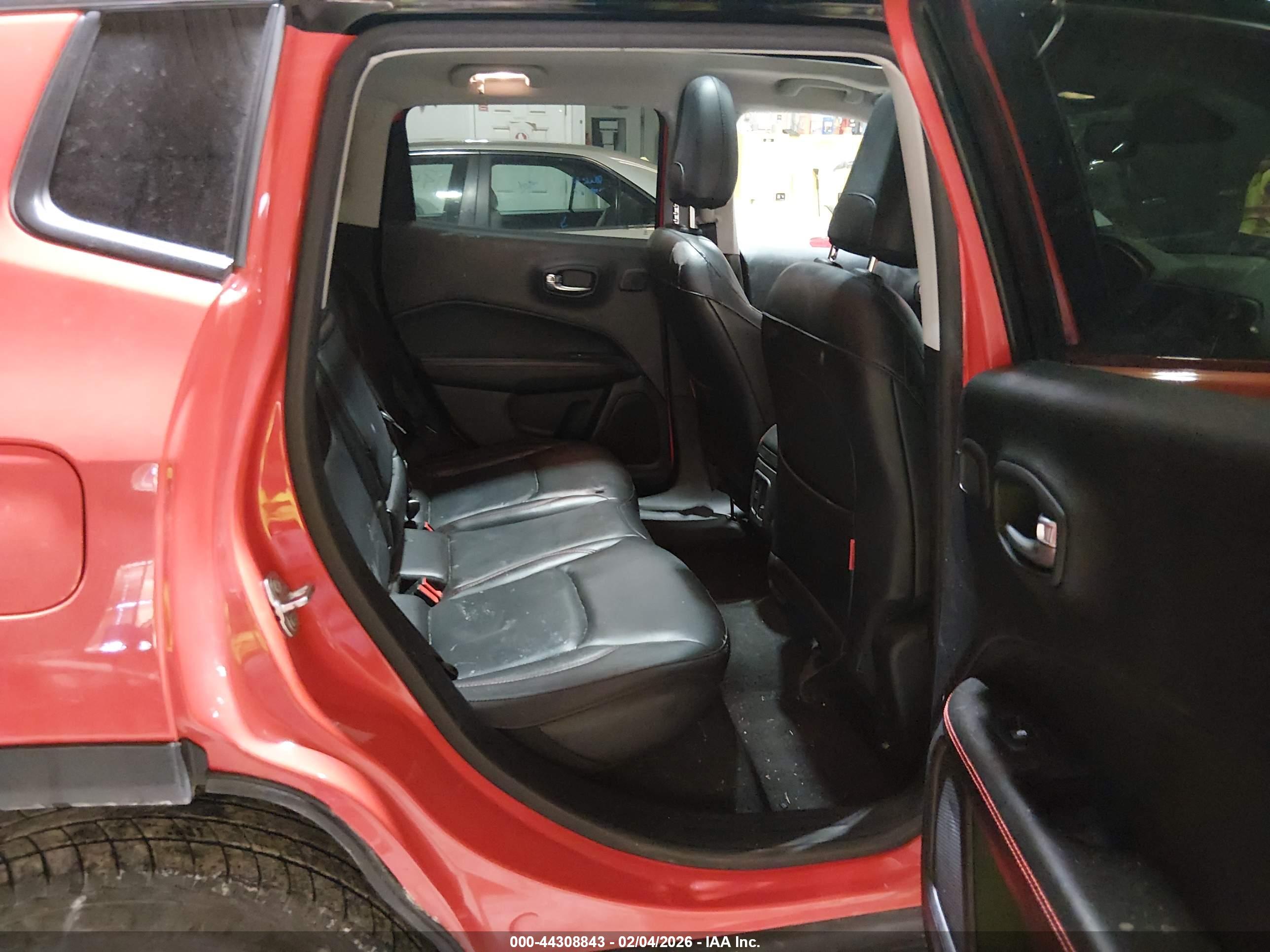 JEEP COMPASS image 8