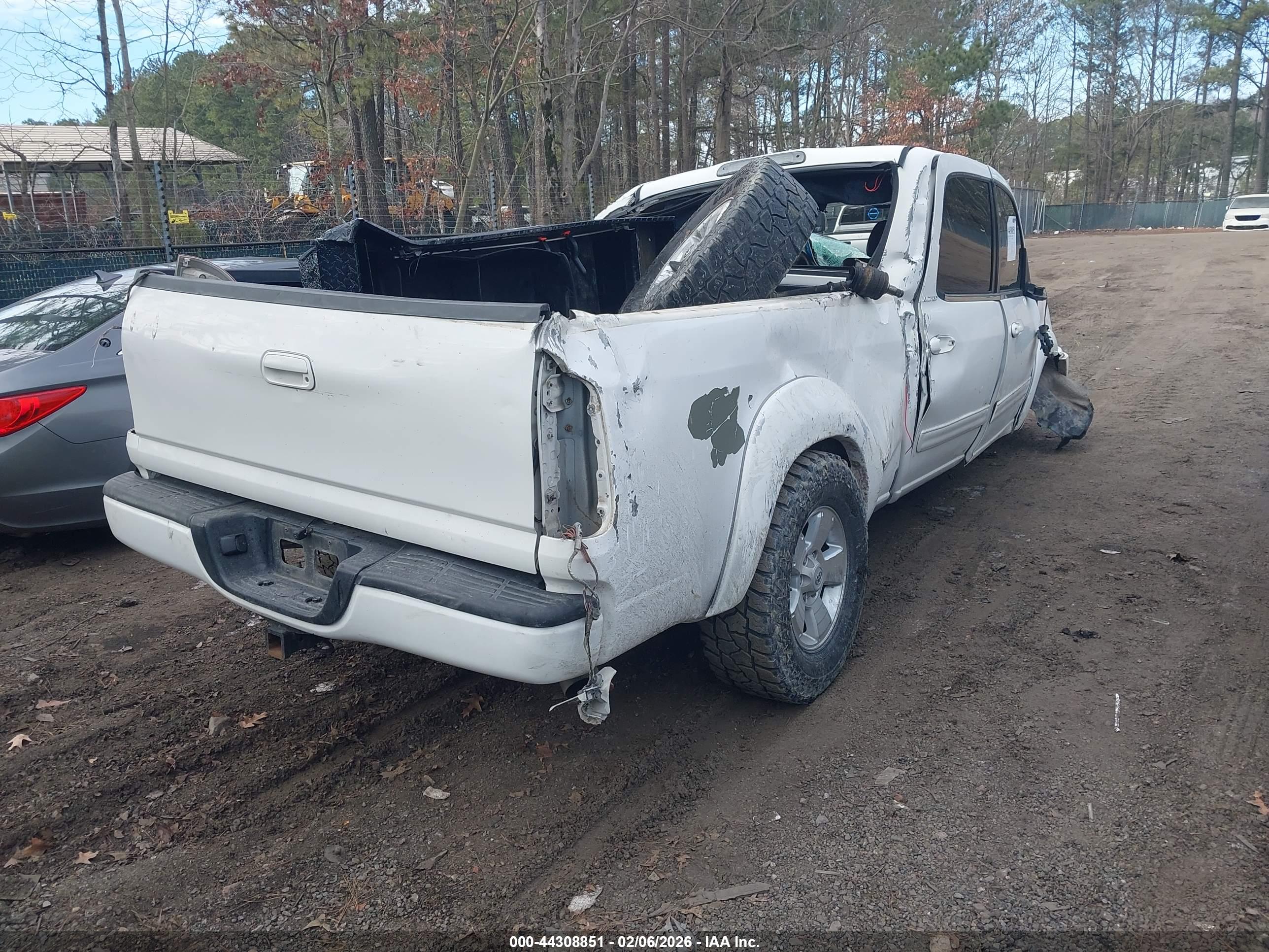 TOYOTA TUNDRA image 4