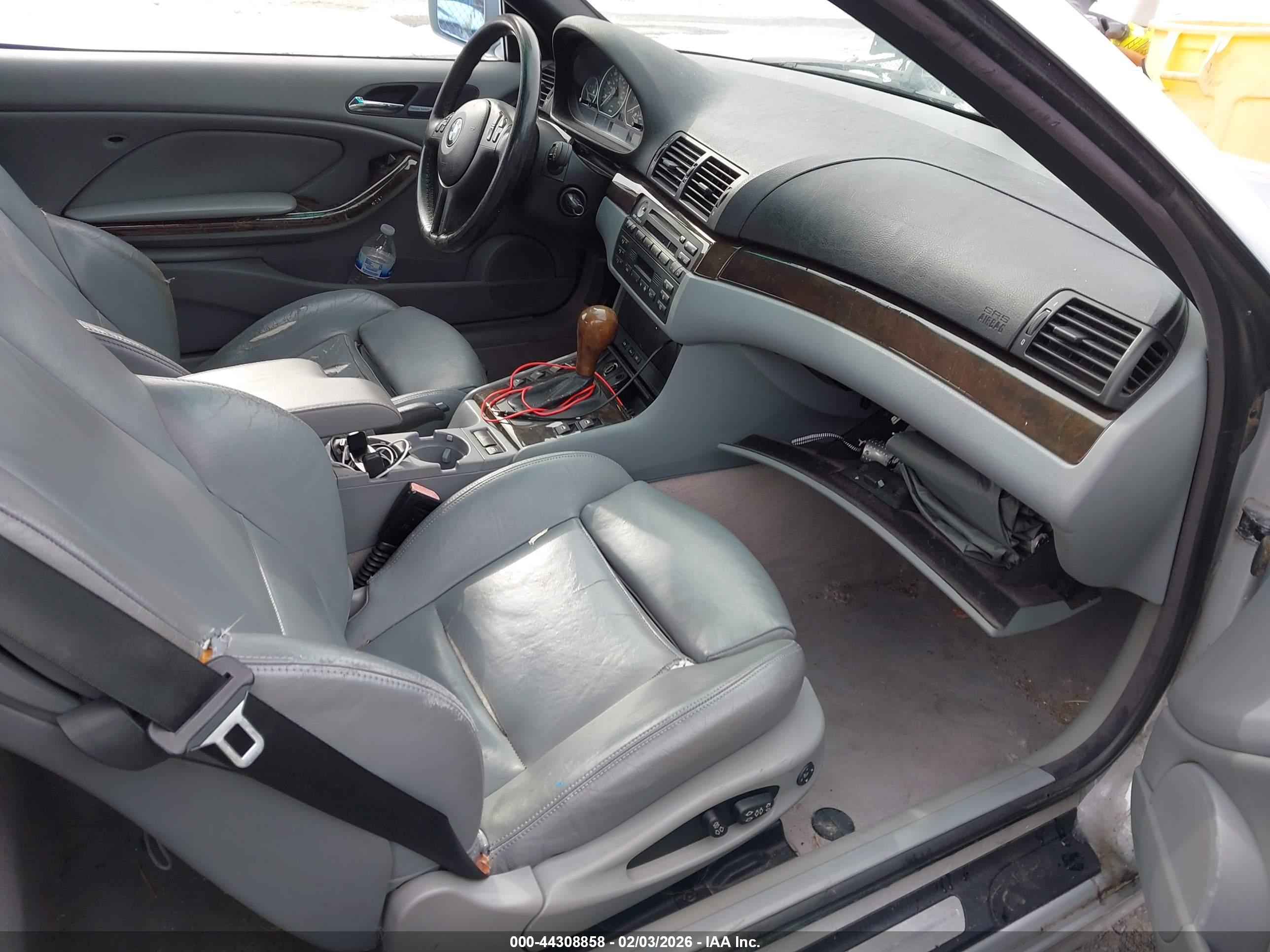 BMW 330CI image 5
