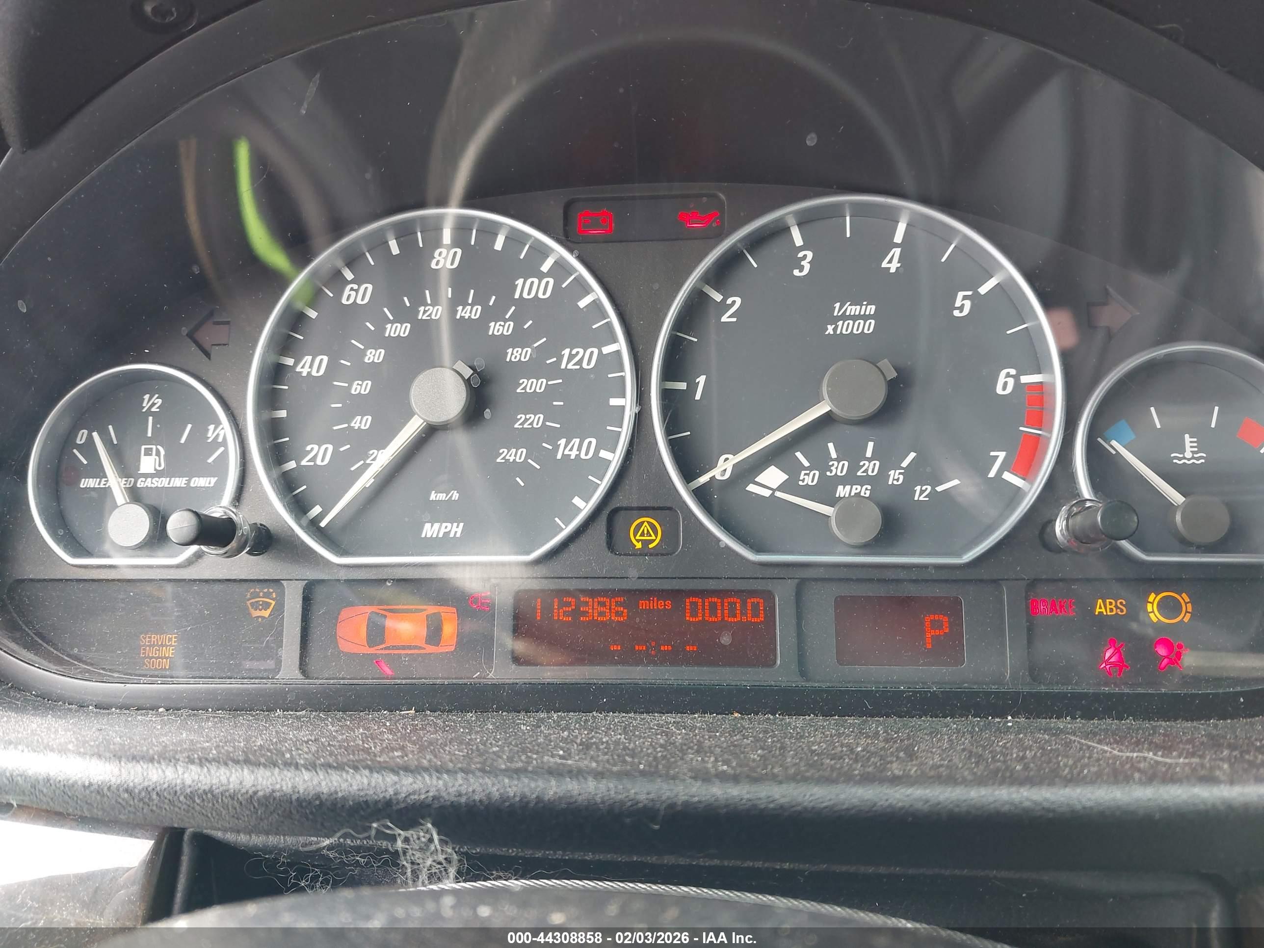 BMW 330CI image 7