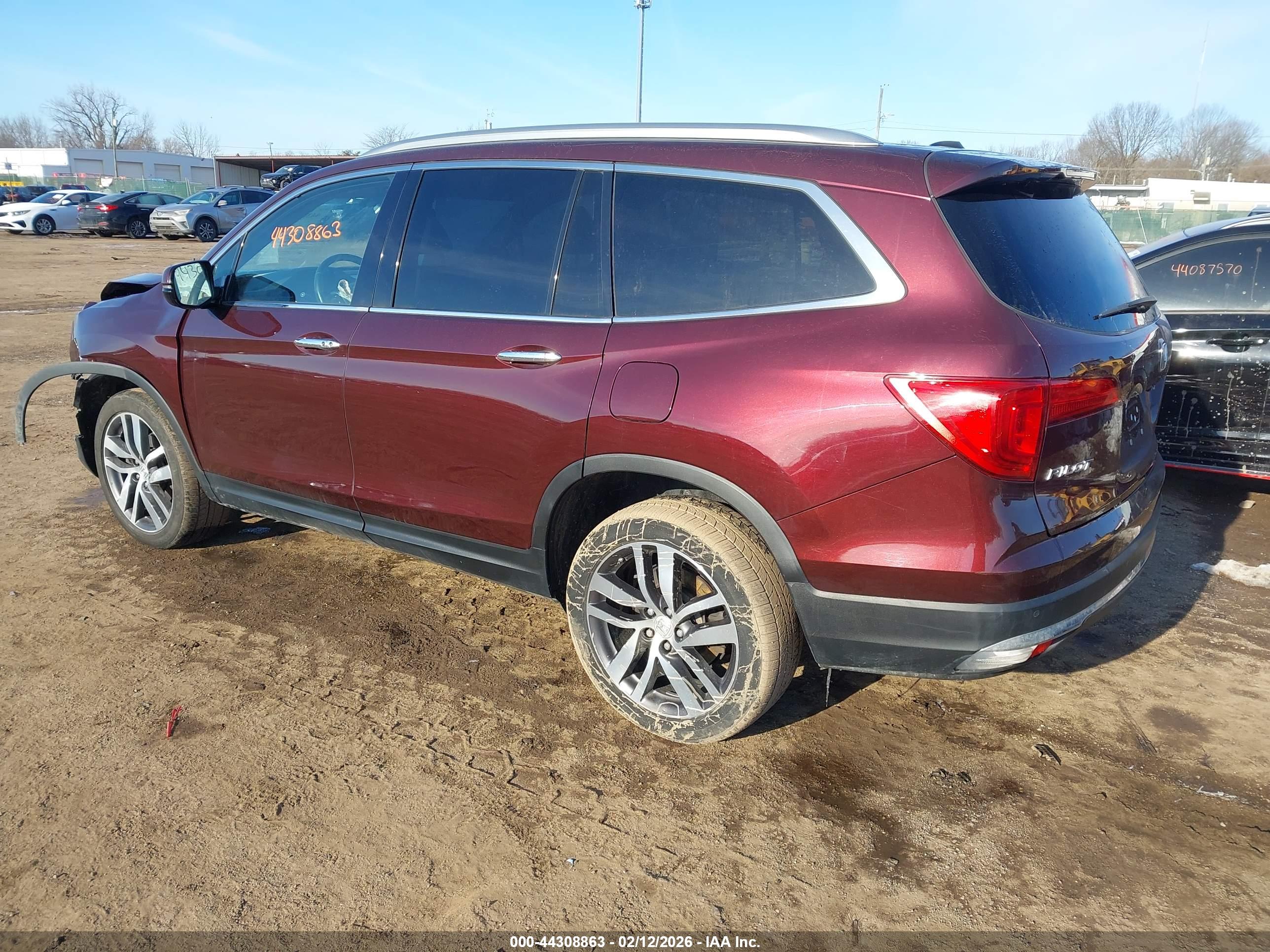 HONDA PILOT image 3