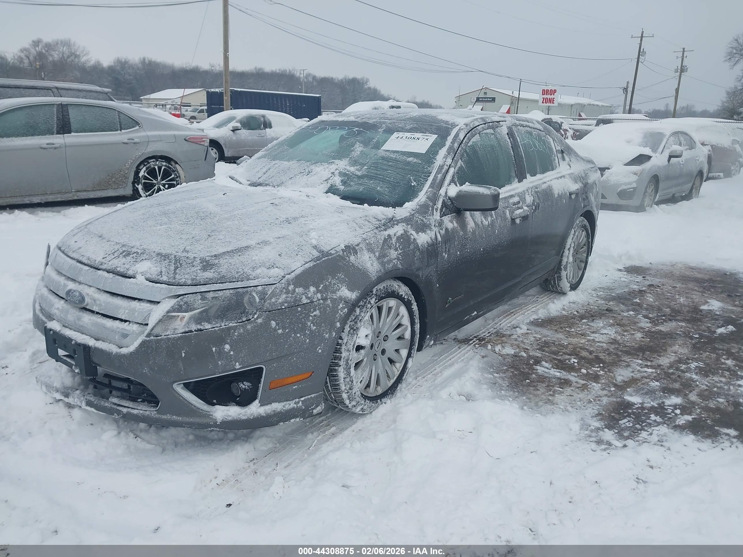 FORD FUSION image 2