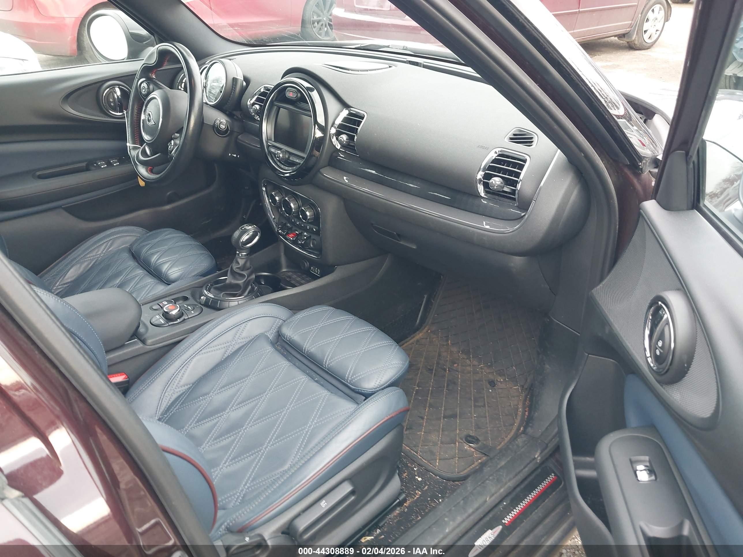 MINI CLUBMAN image 5