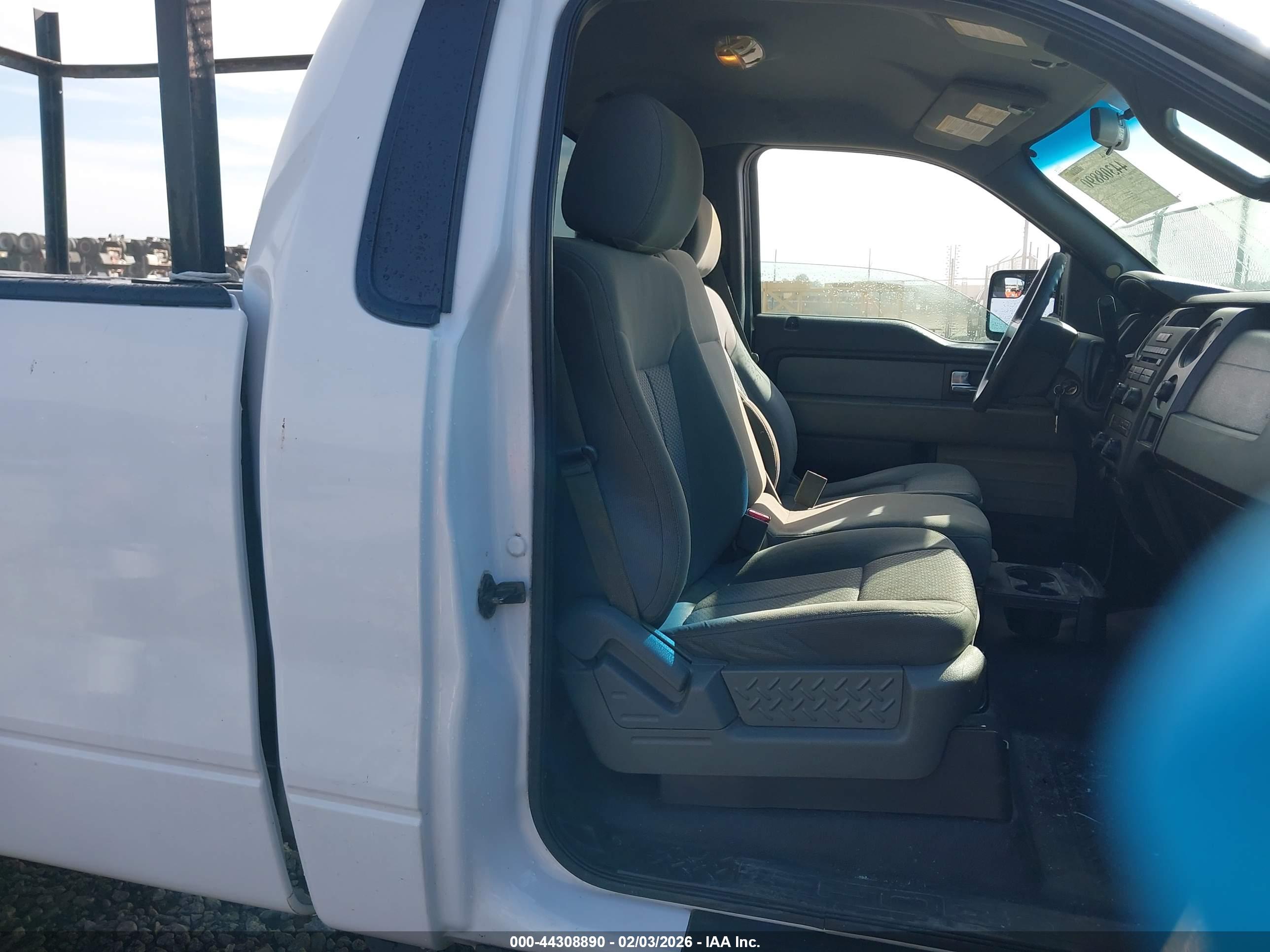 FORD F-150 image 8