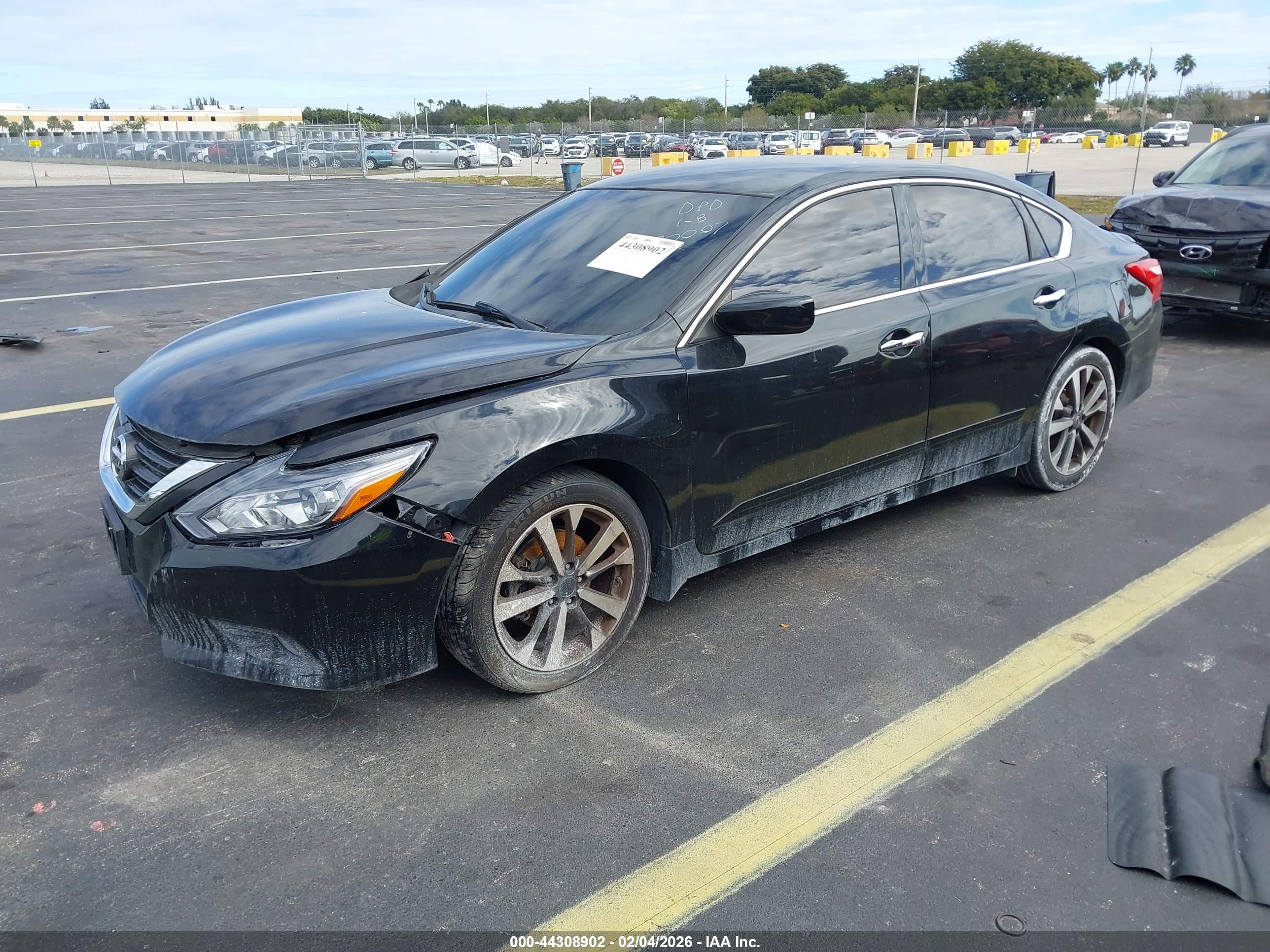 NISSAN ALTIMA image 2