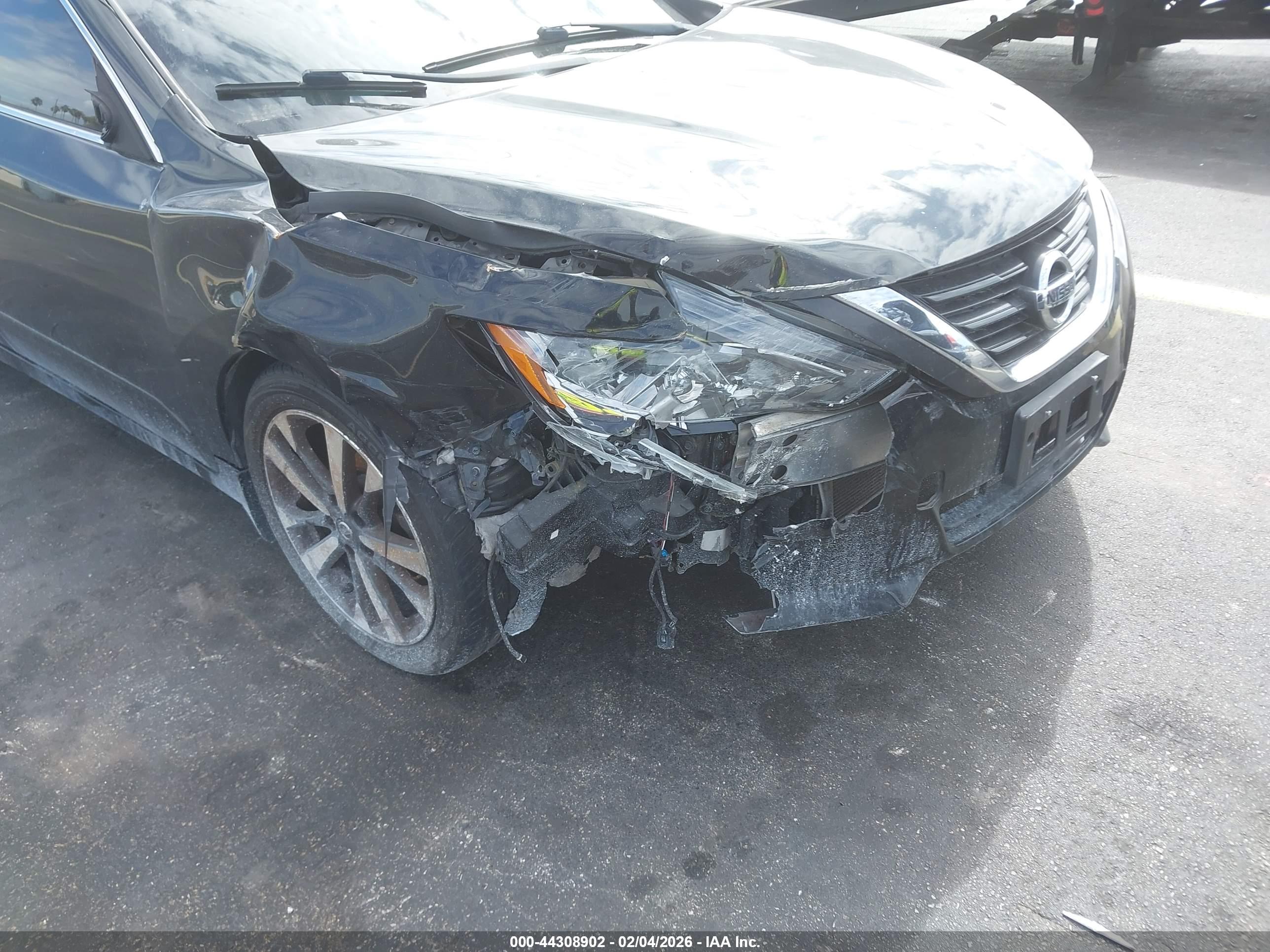 NISSAN ALTIMA image 6